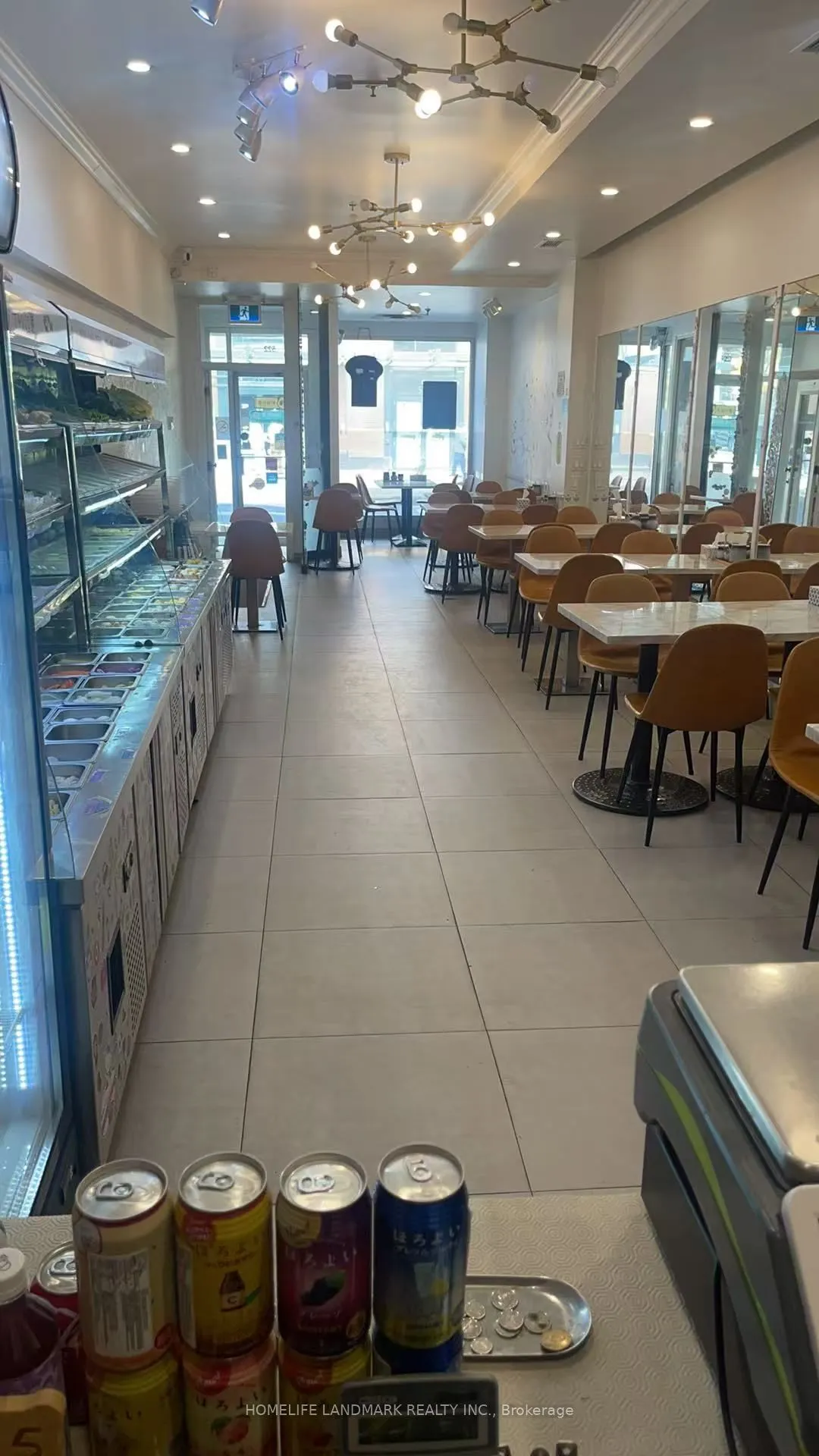522 Yonge Street, #Main