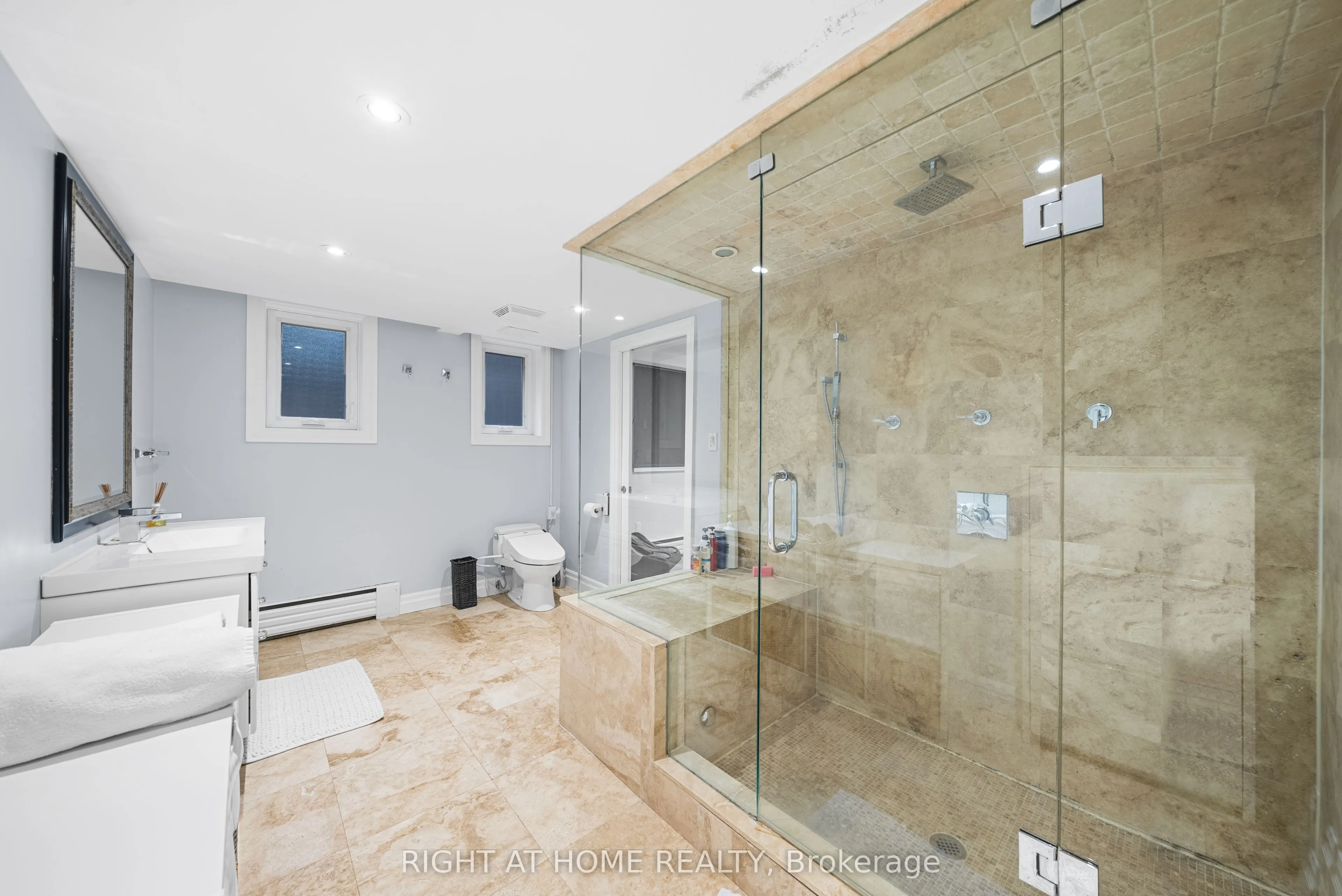 40 Heathview Avenue
