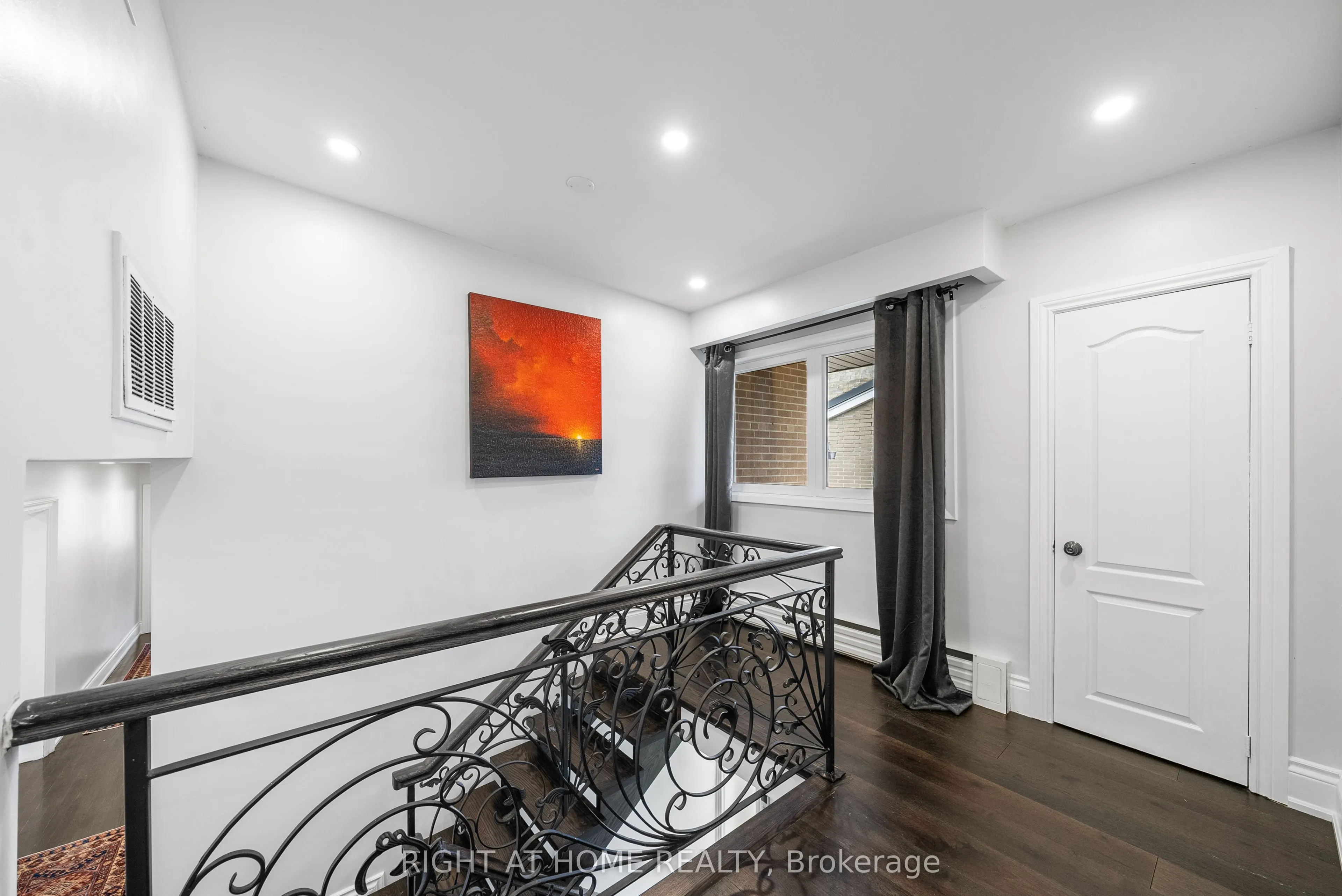 40 Heathview Avenue