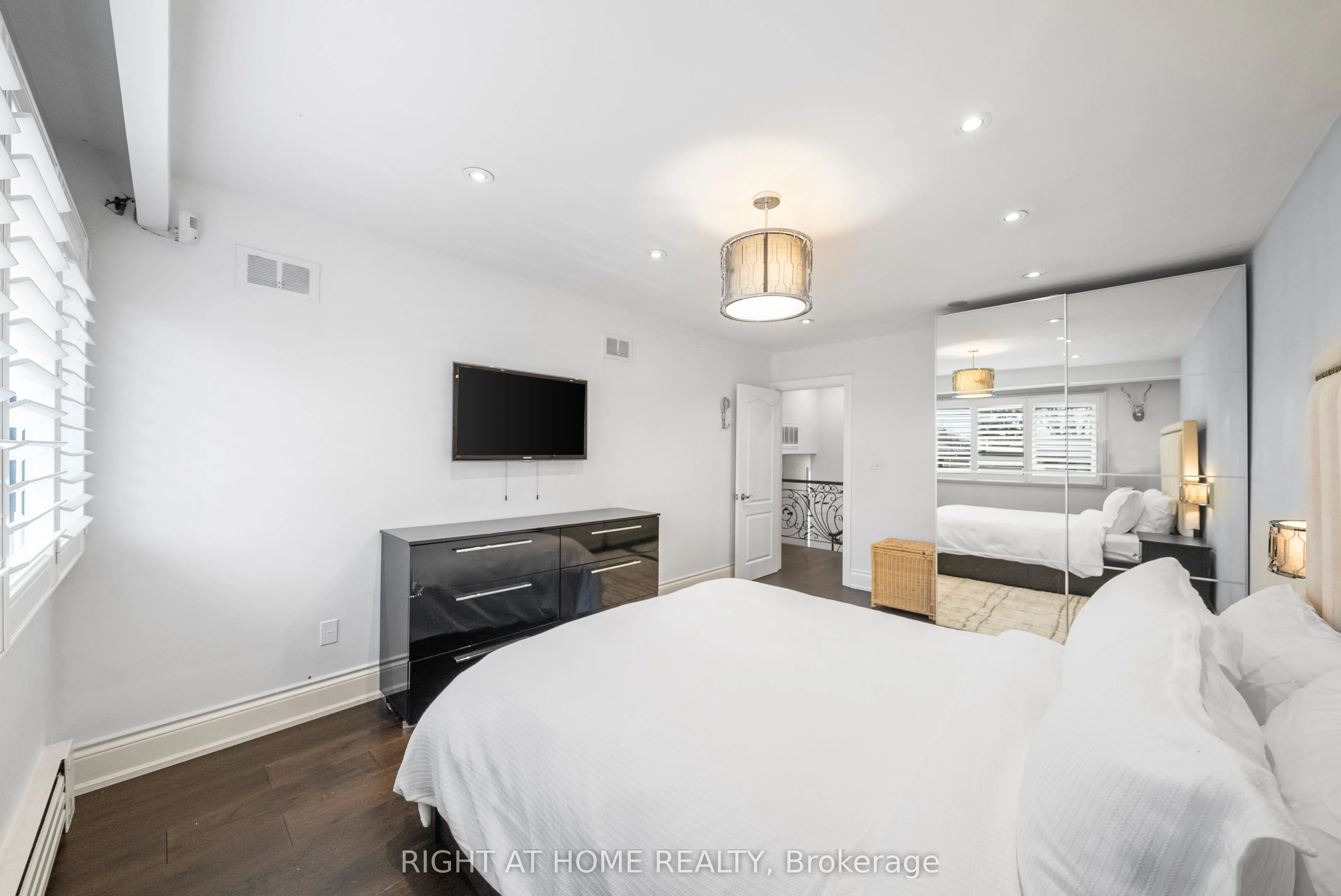 40 Heathview Avenue