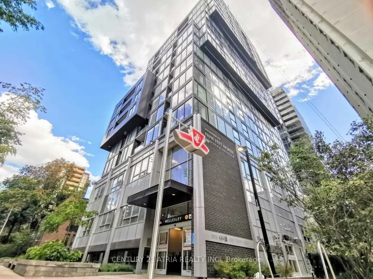 17 Dundonald Street, #1304