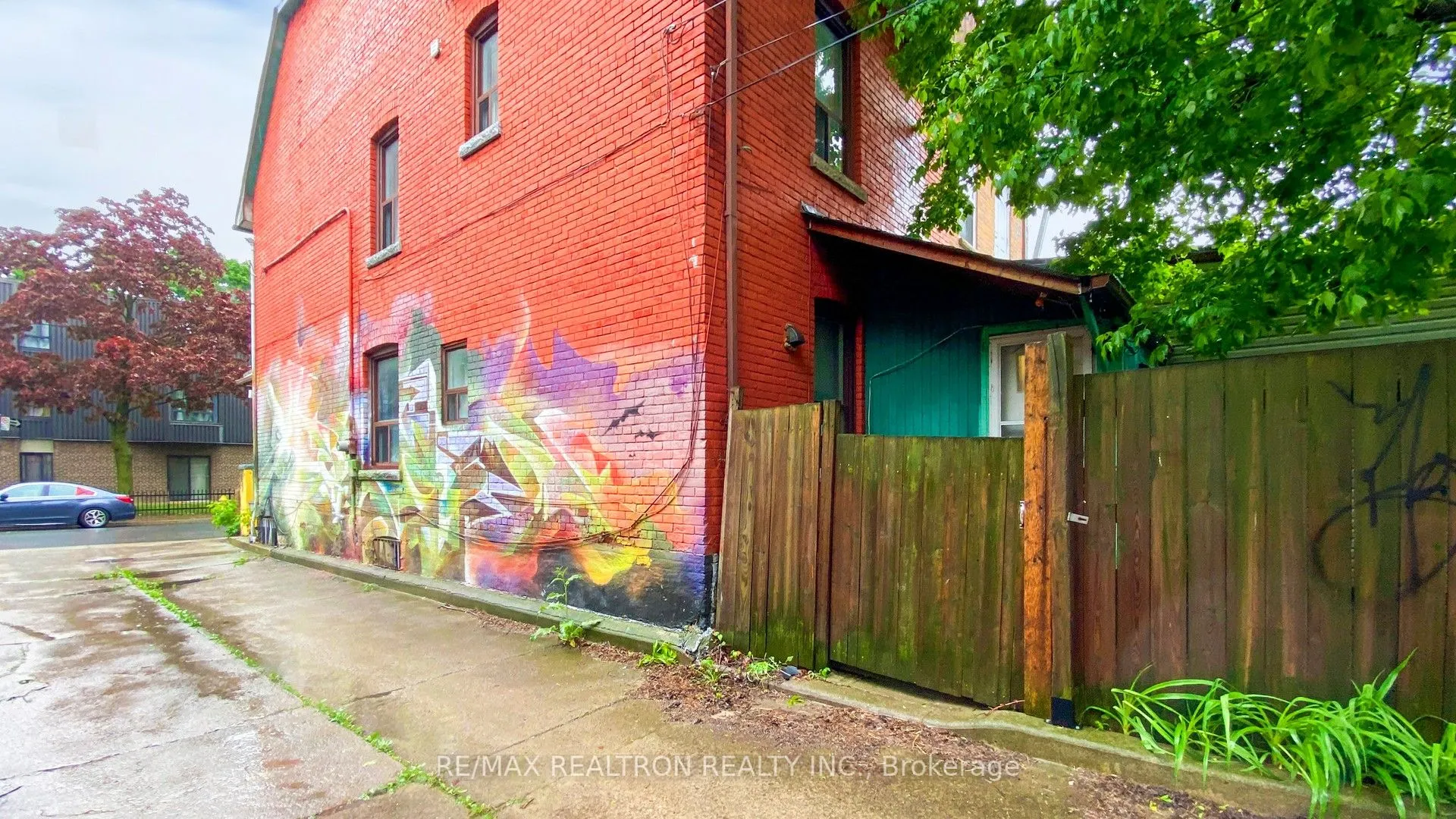 82A Augusta Avenue