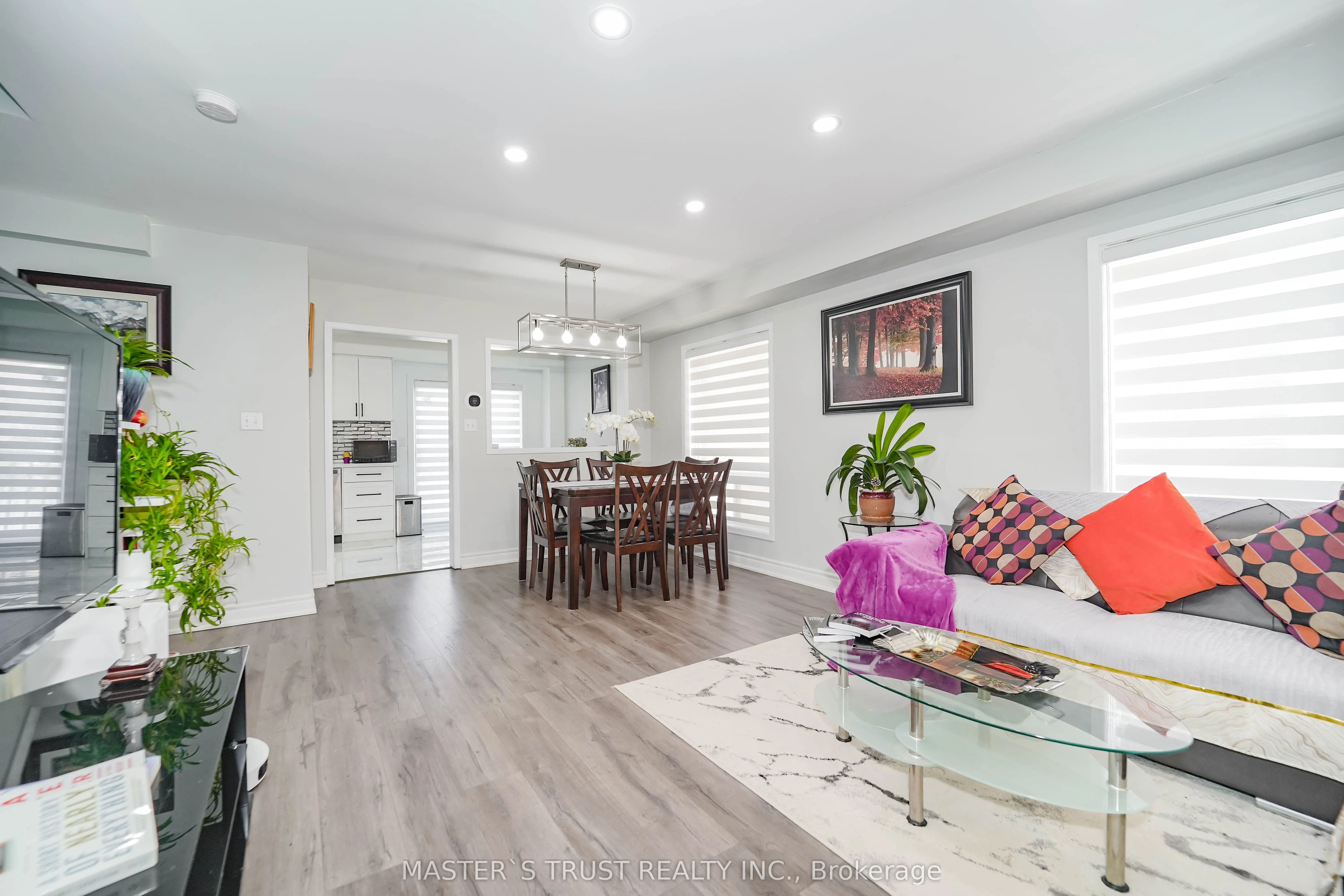 40 Rochefort Drive