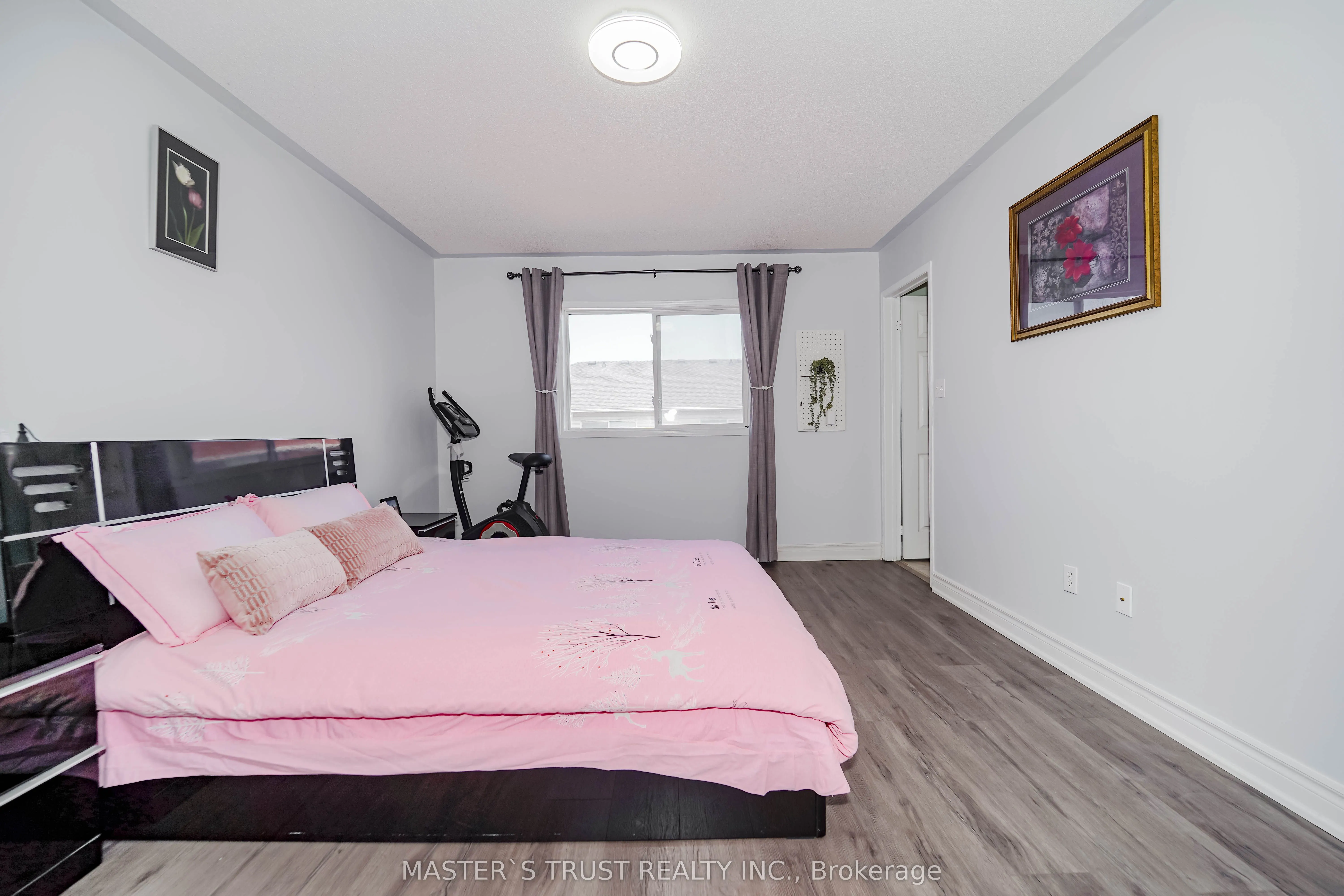 40 Rochefort Drive