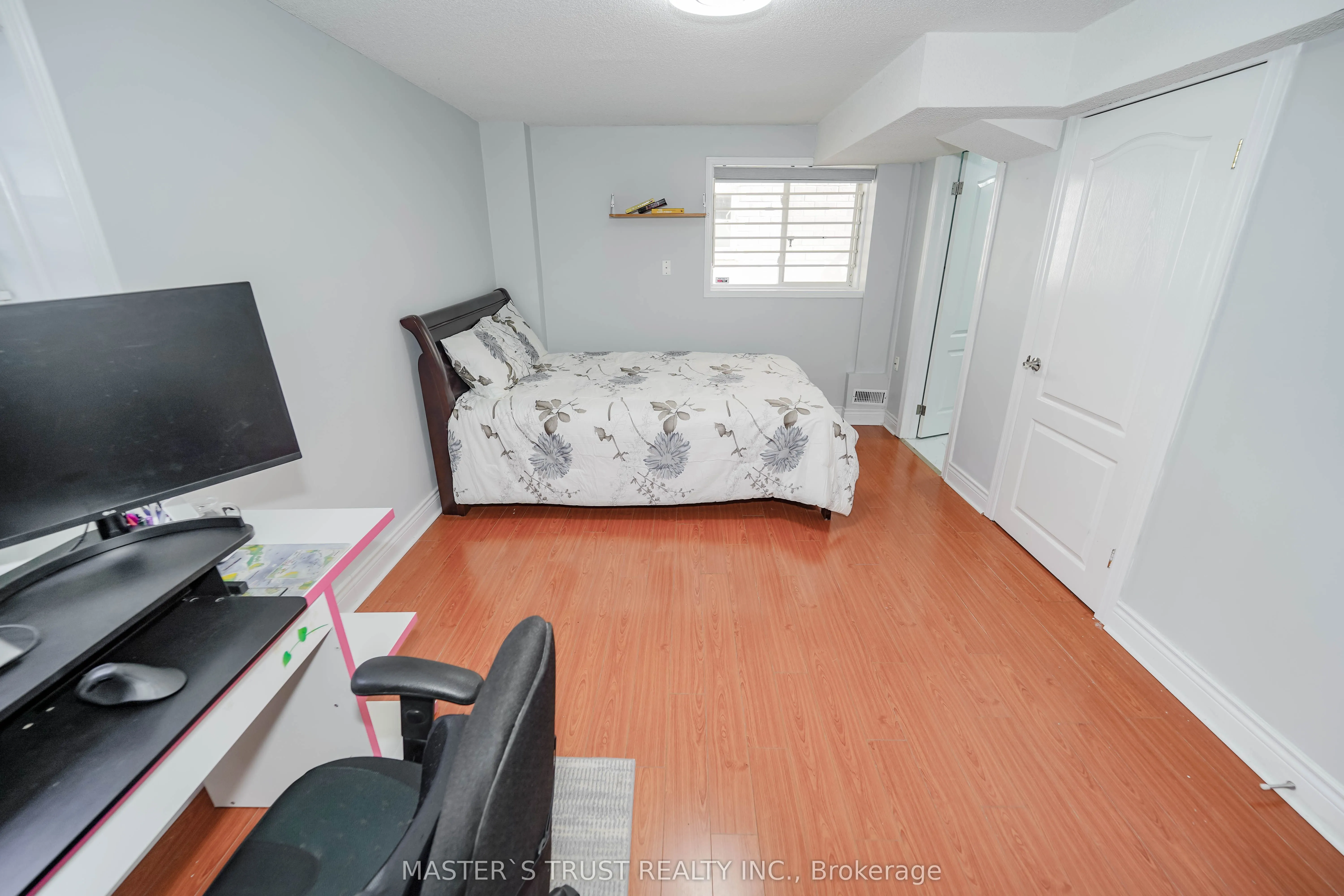 40 Rochefort Drive
