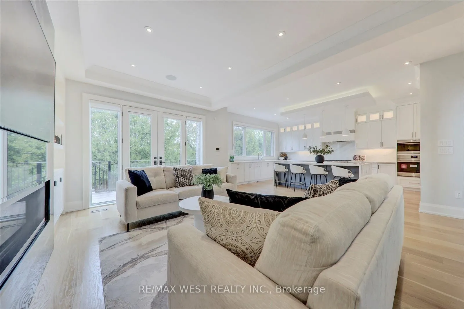 232 Ellerslie Avenue
