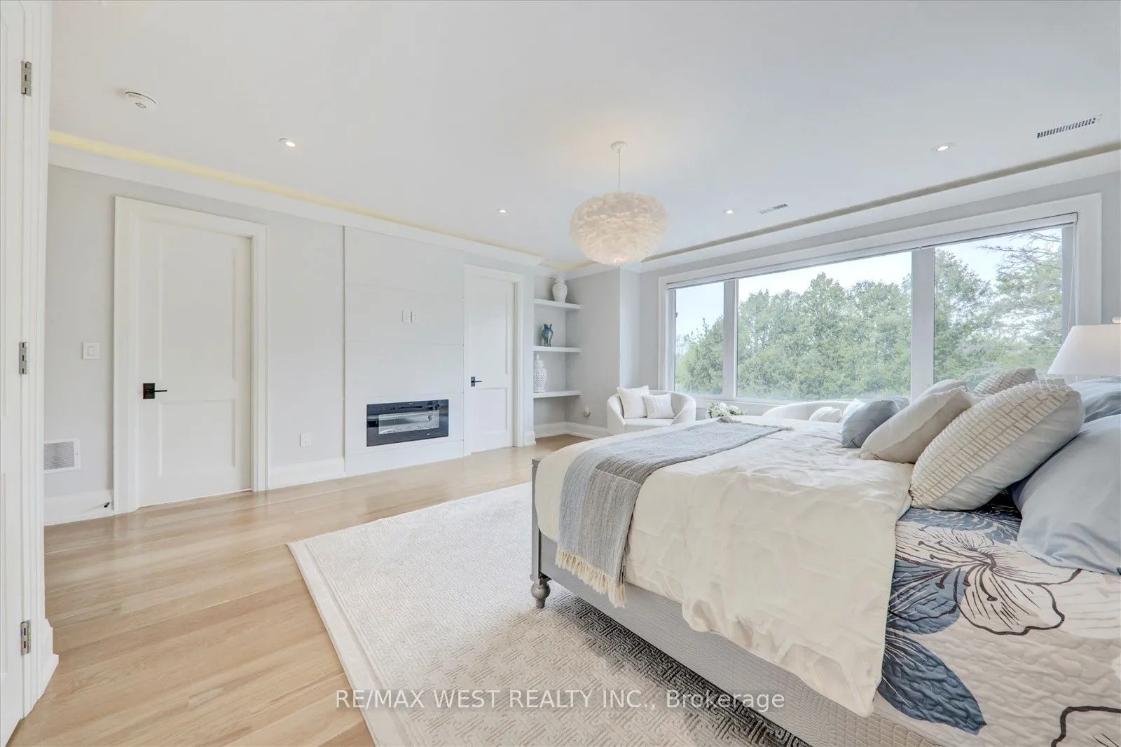 232 Ellerslie Avenue