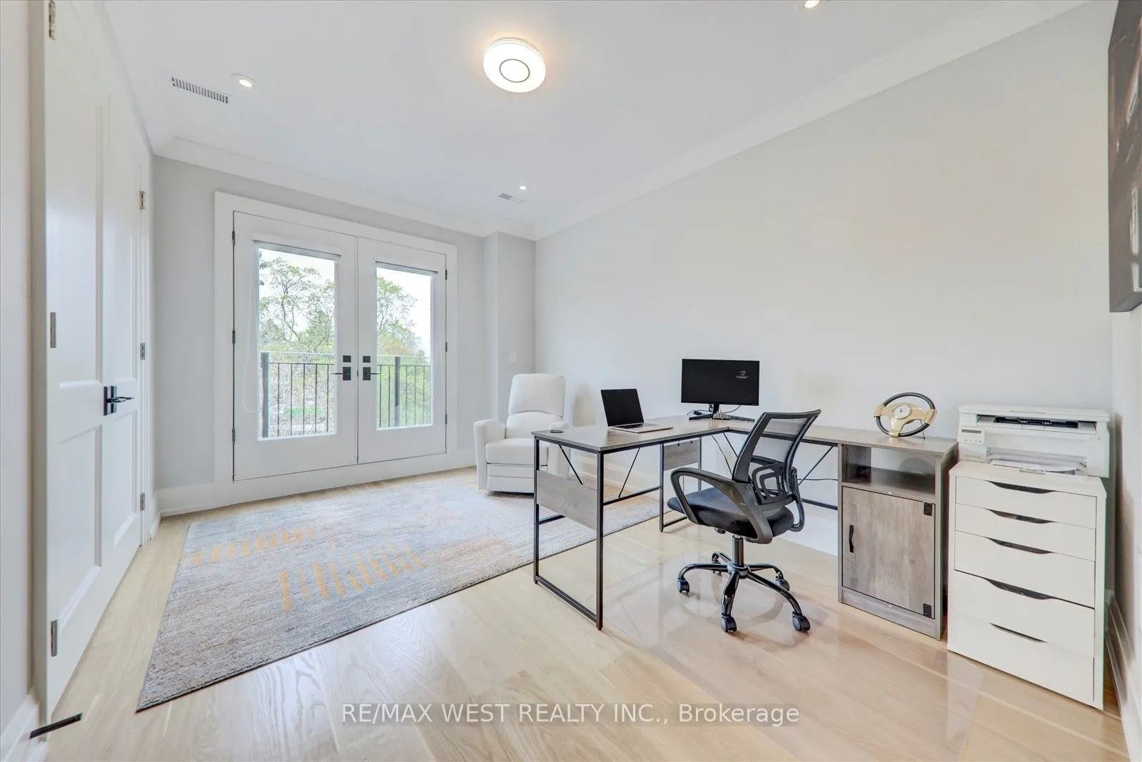 232 Ellerslie Avenue