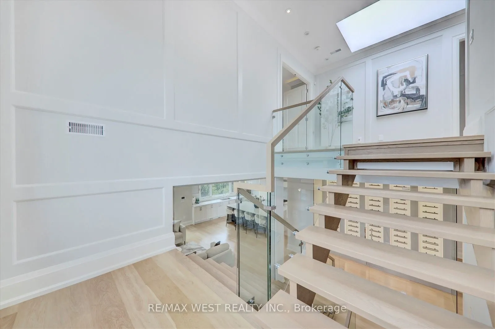 232 Ellerslie Avenue