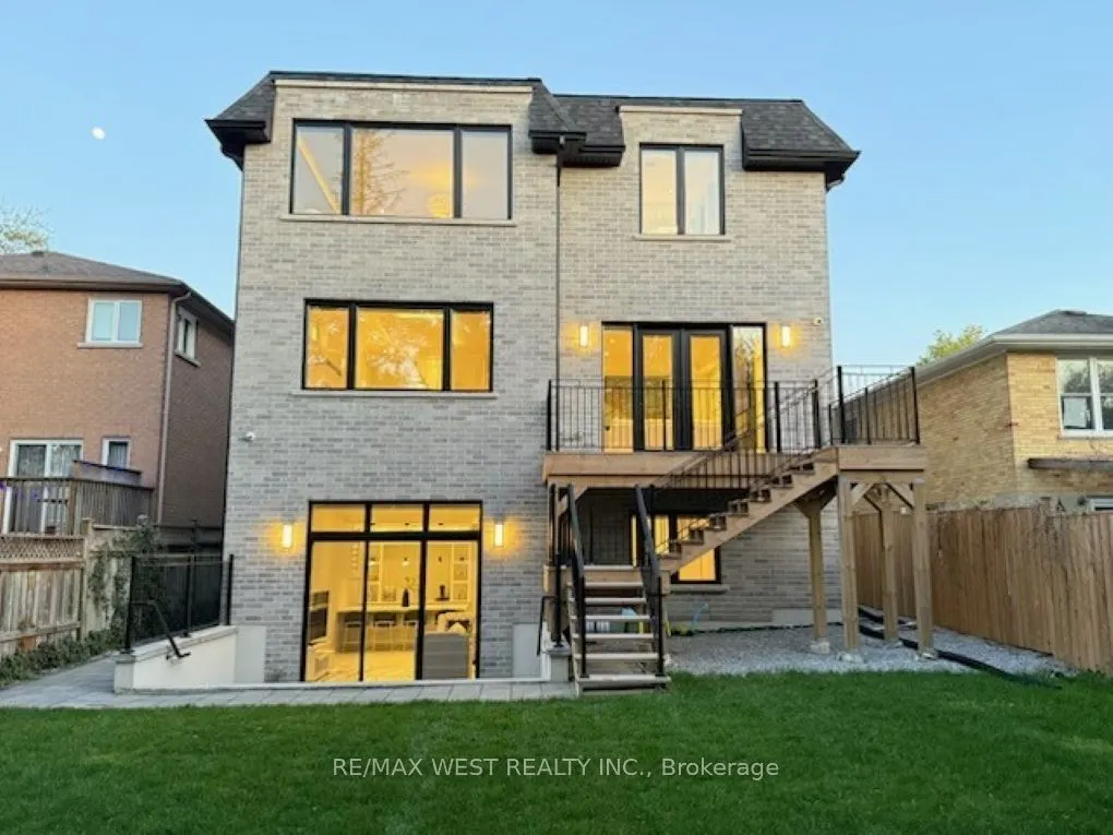 232 Ellerslie Avenue