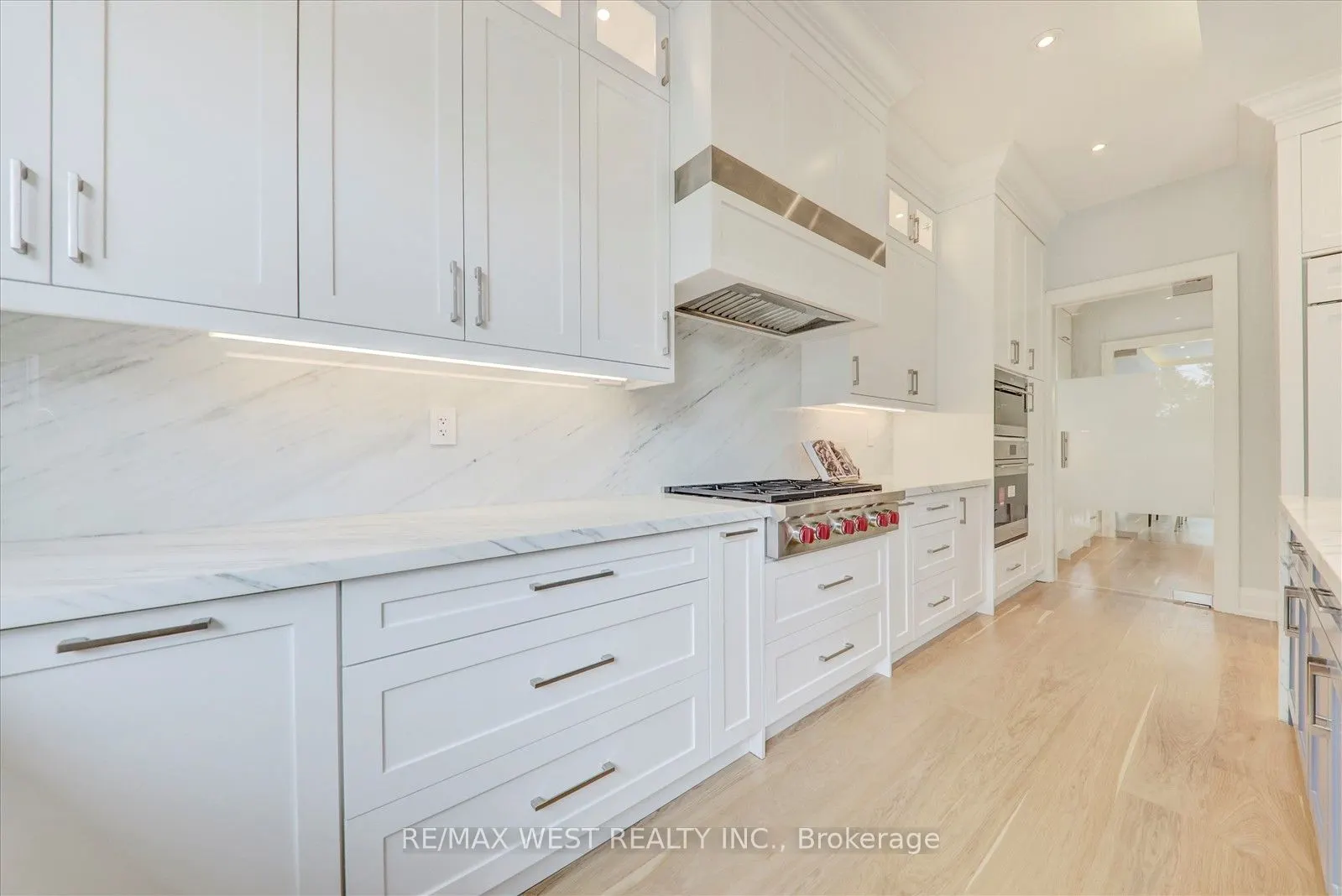 232 Ellerslie Avenue