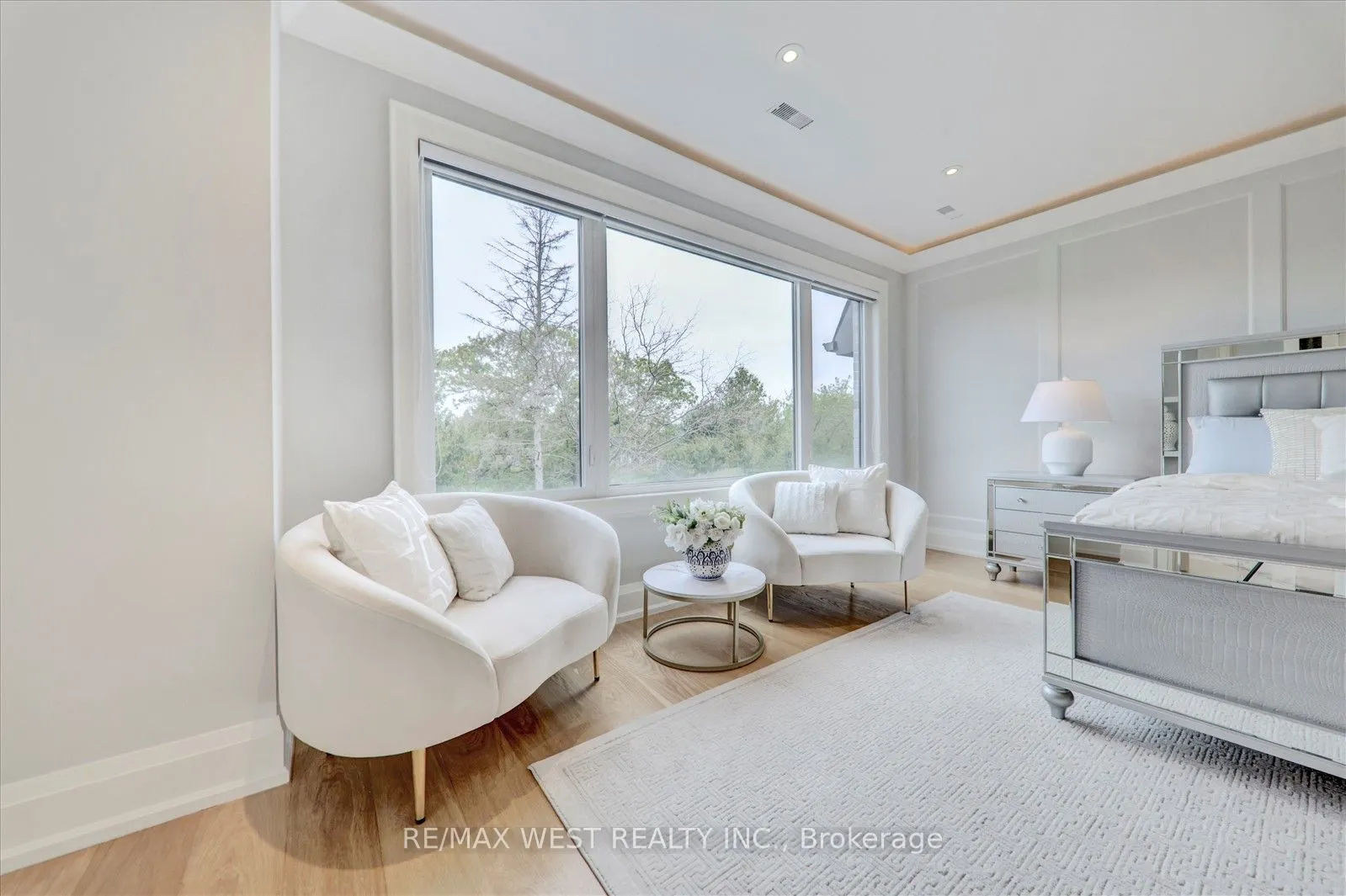 232 Ellerslie Avenue