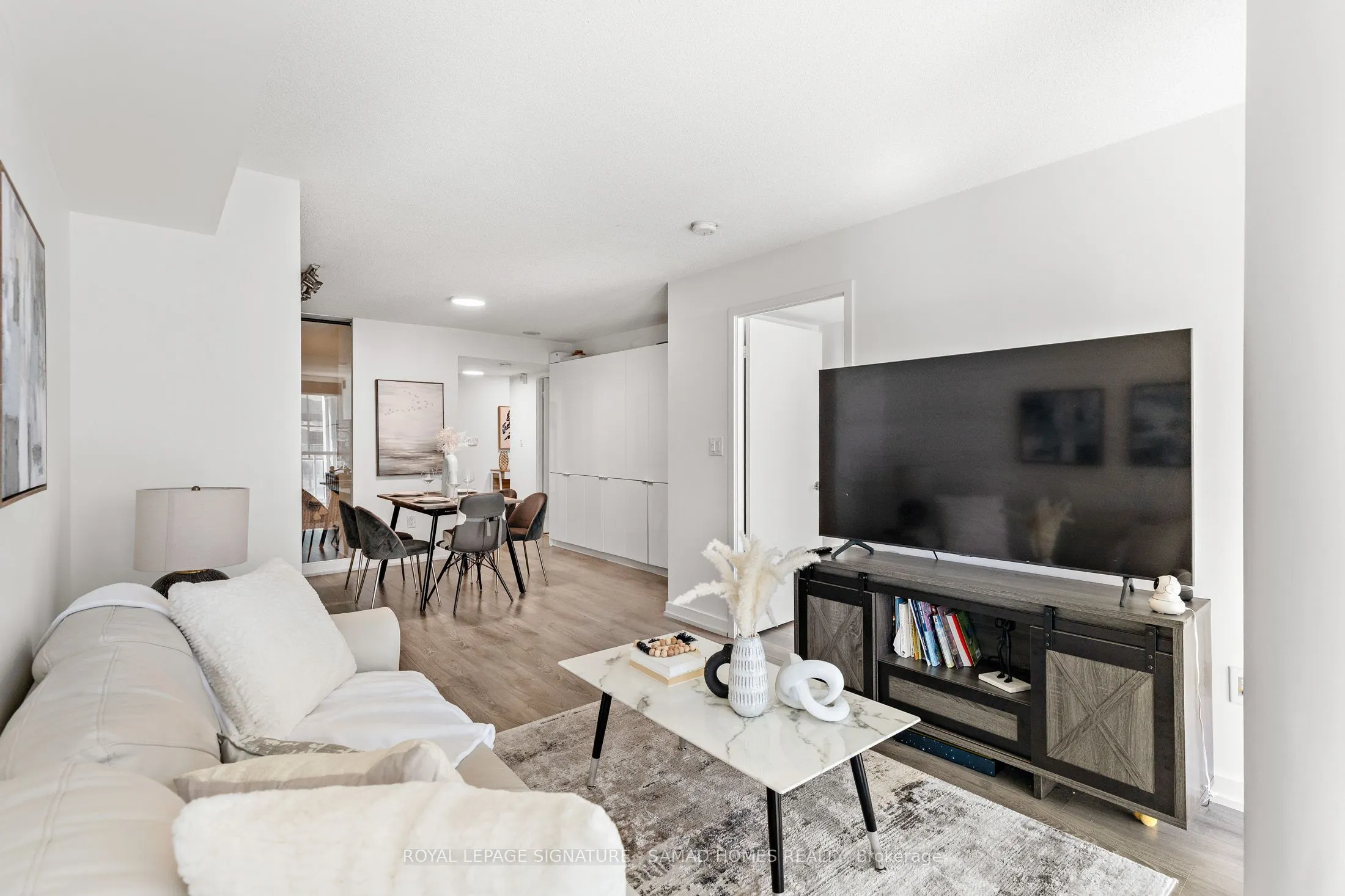 10 Capreol Court #952