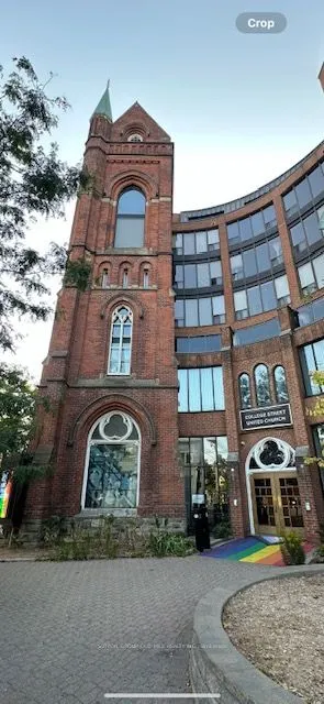 456 College Street, #211