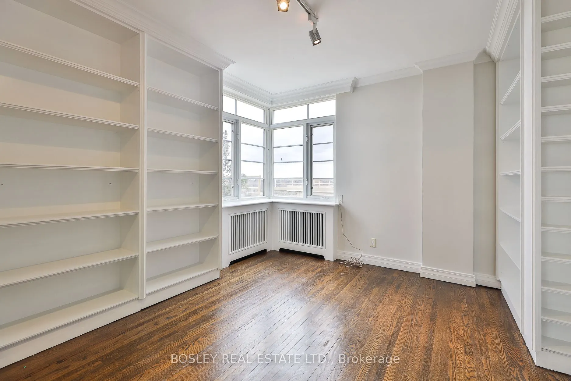 707 Eglinton Avenue W, #604