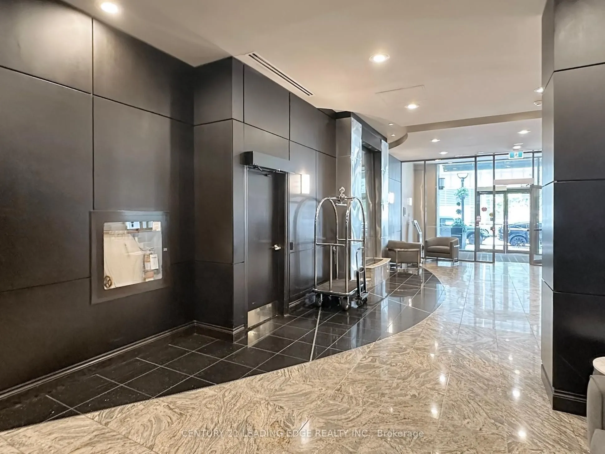 30 Grand Trunk Crescent, #3503