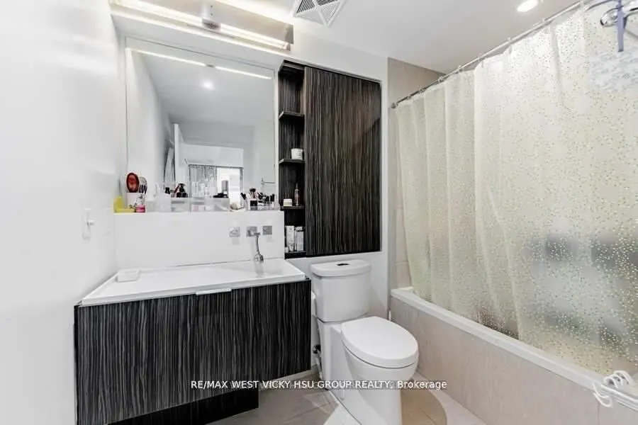 101 Charles Street E, #619