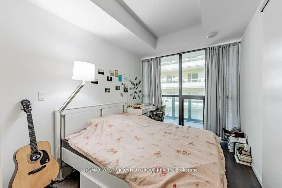 101 Charles Street E, #619