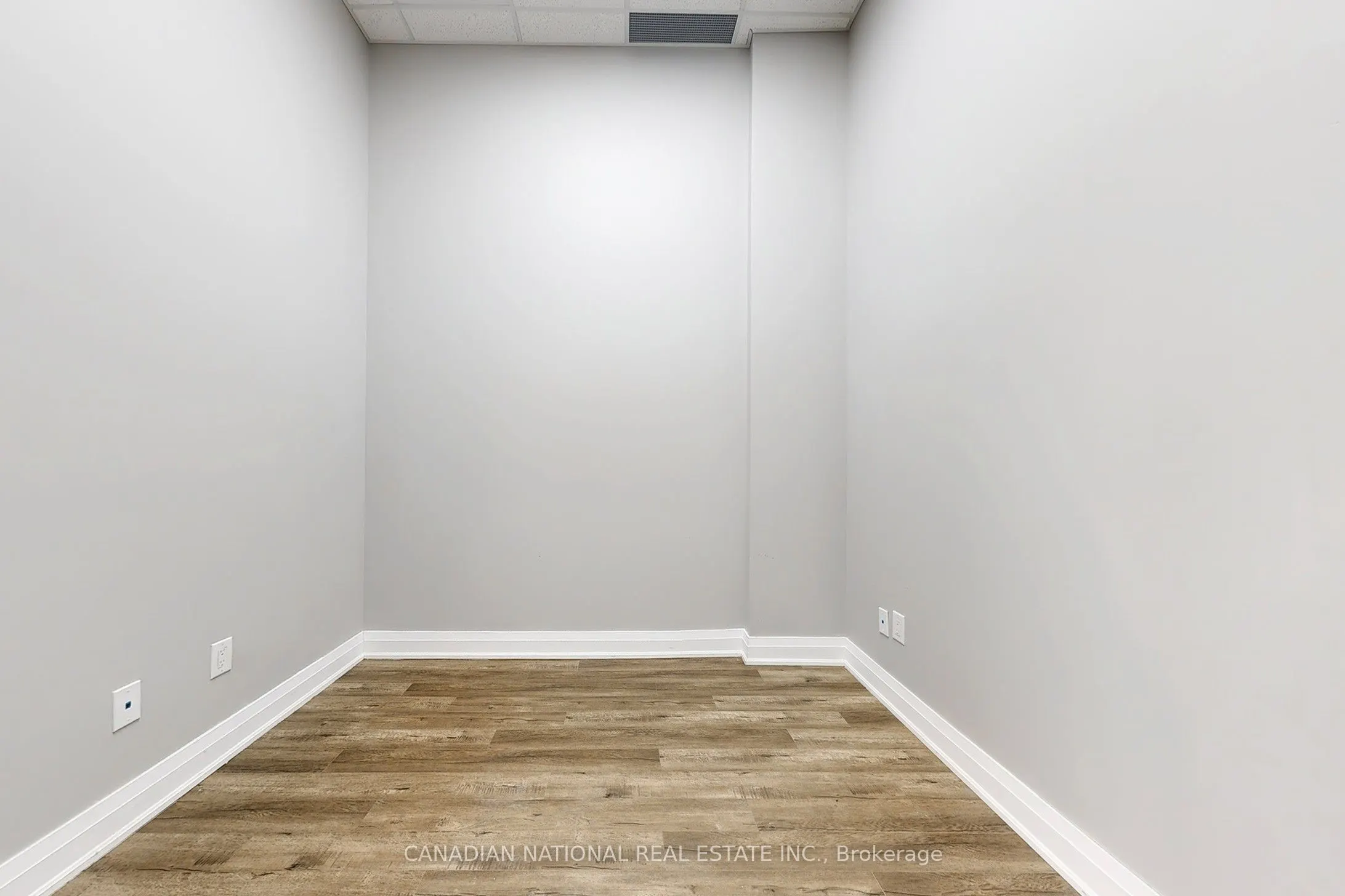 595 Sheppard Avenue E, #105