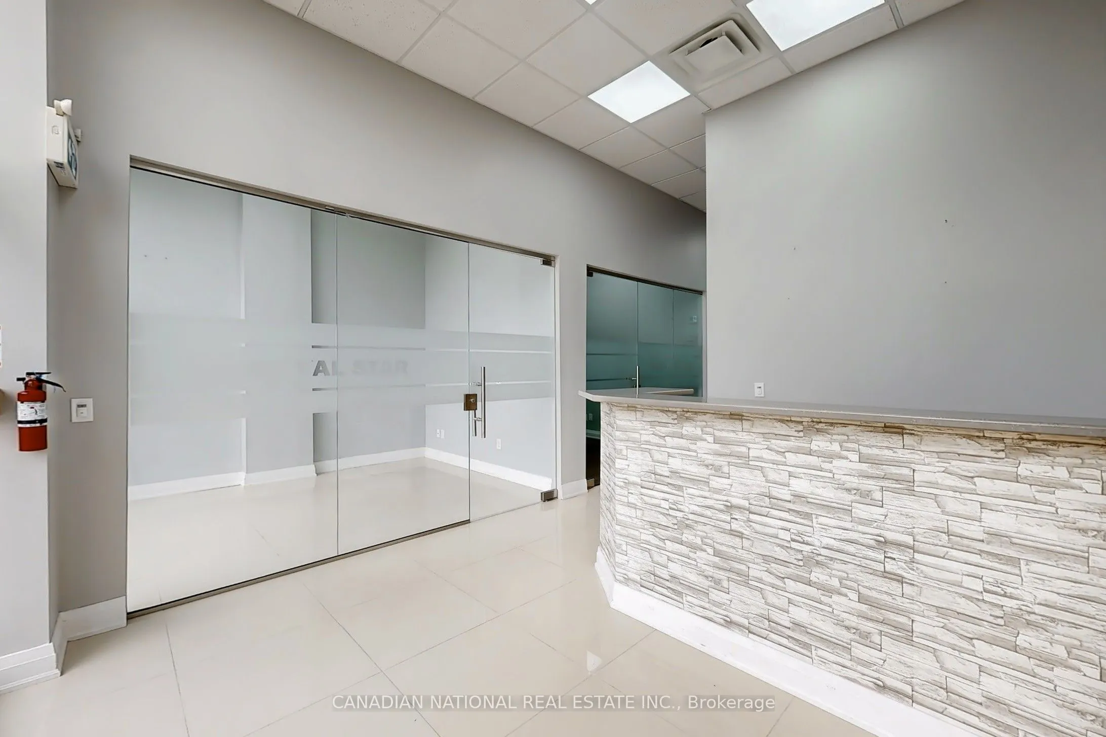 595 Sheppard Avenue E, #105