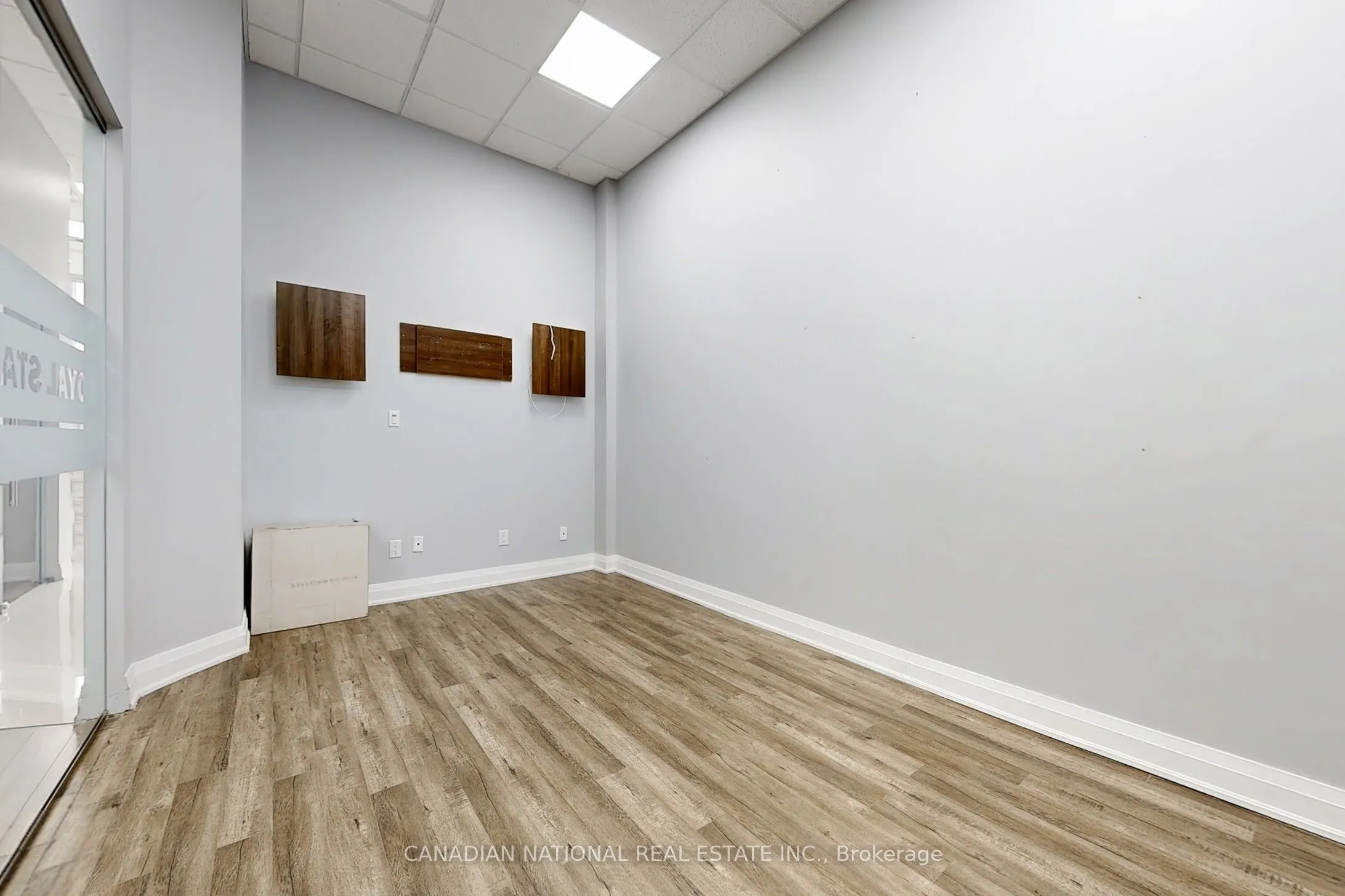 595 Sheppard Avenue E, #105