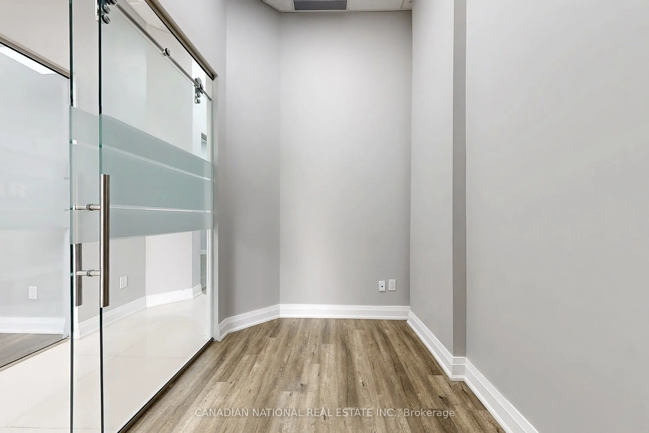 595 Sheppard Avenue E, #105