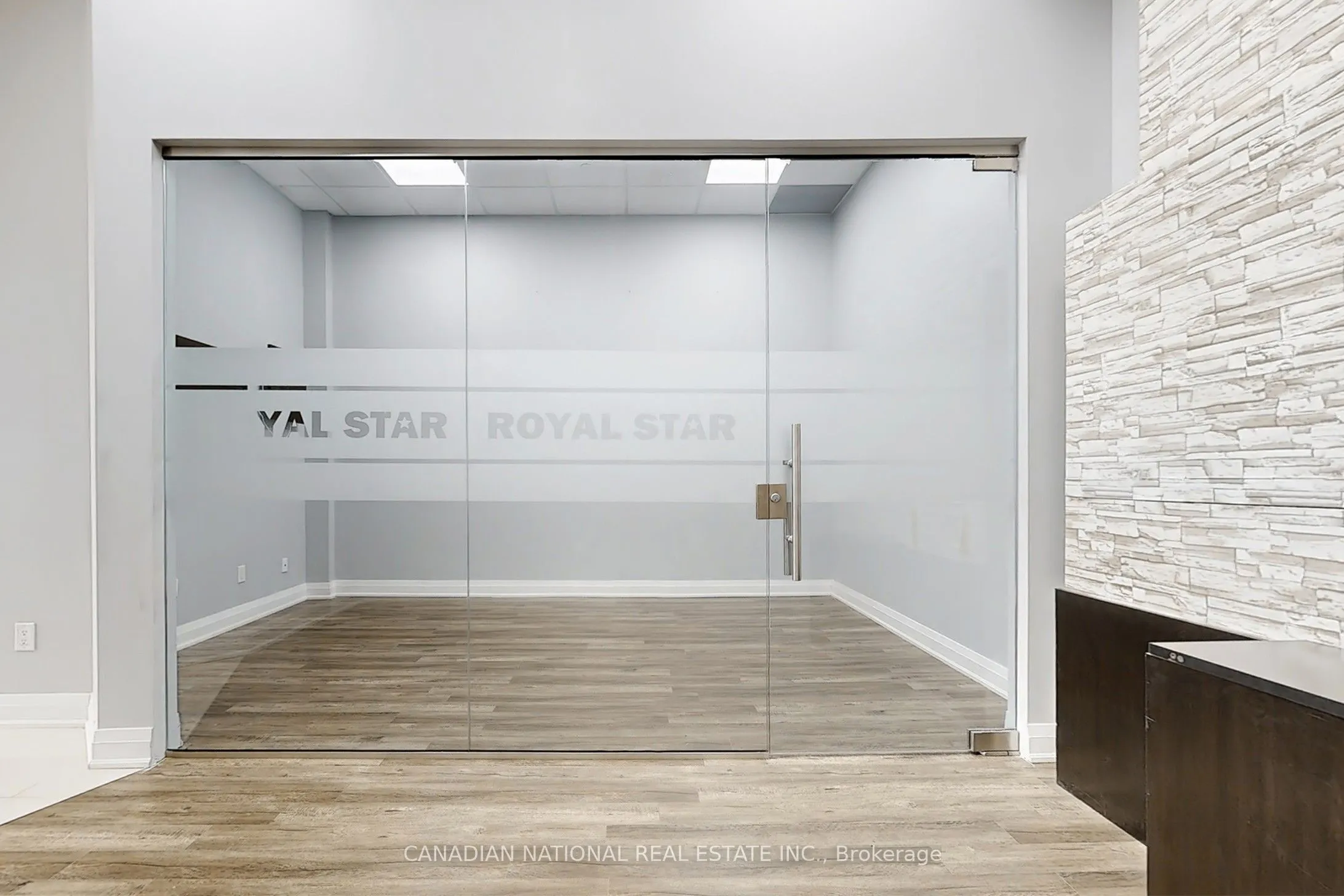 595 Sheppard Avenue E, #105