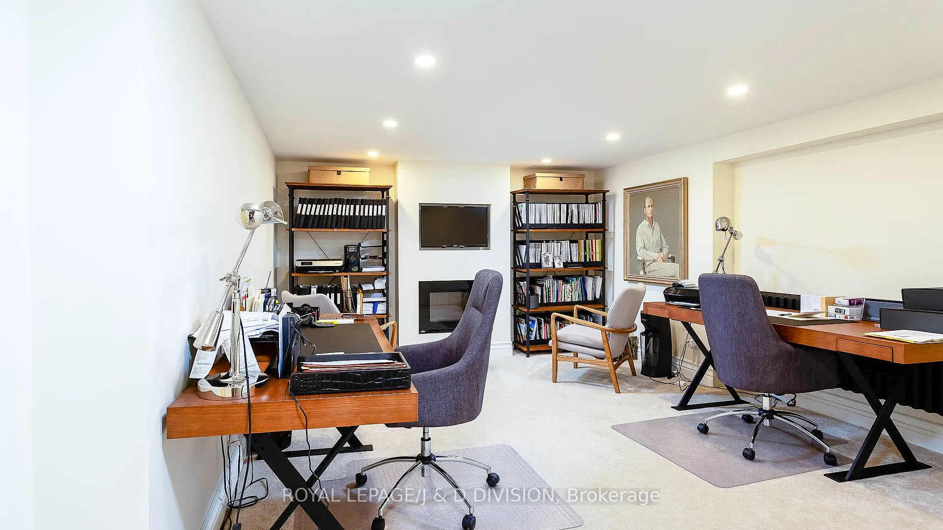 42 Lytton Boulevard