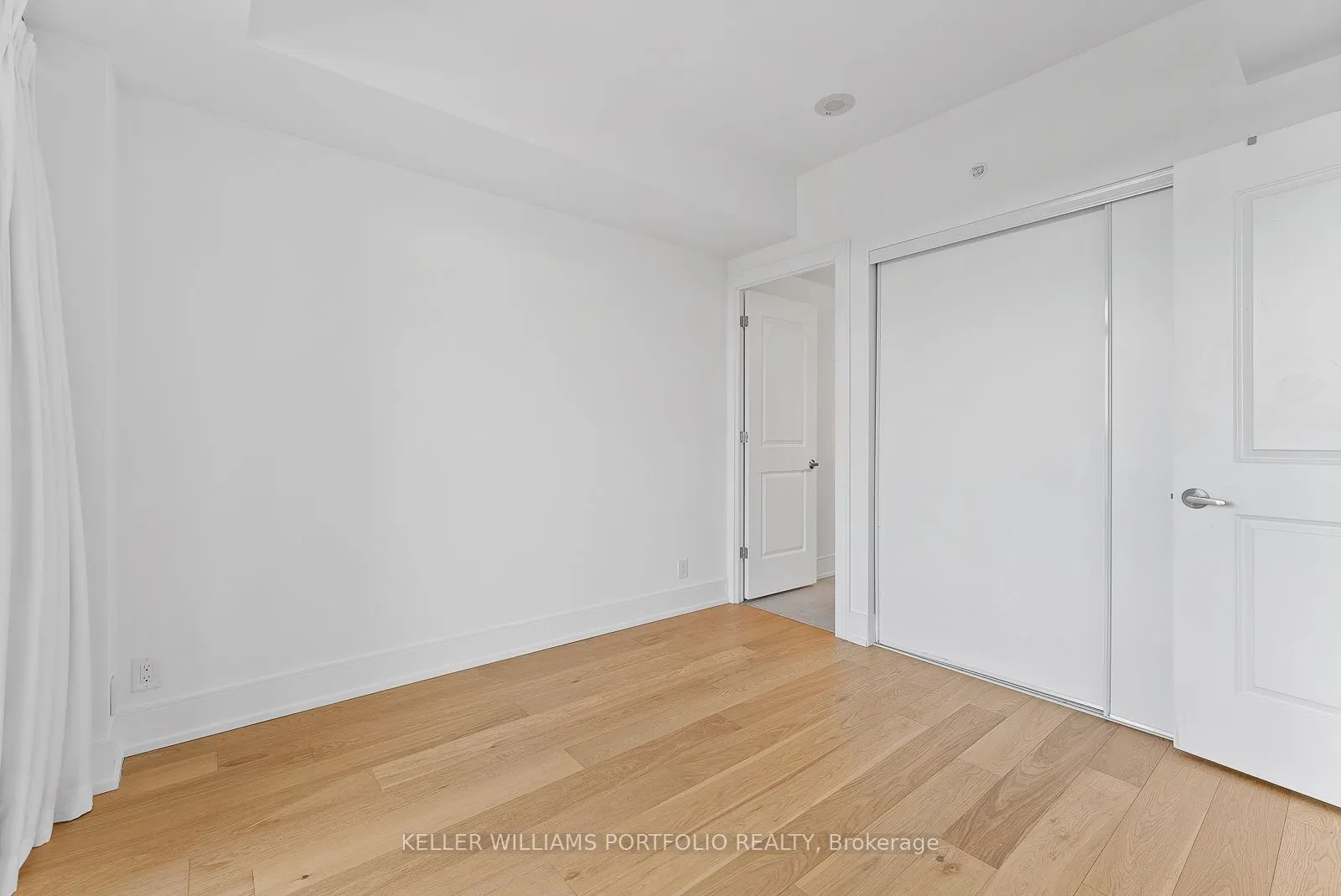 6 Parkwood Avenue, #310