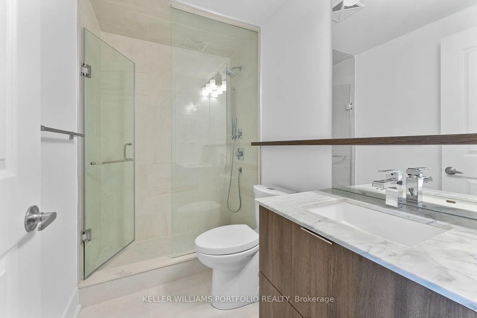 6 Parkwood Avenue, #310