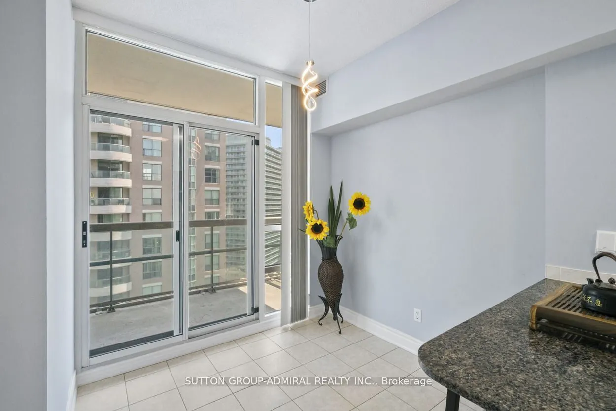 509 Beecroft Road, #2102