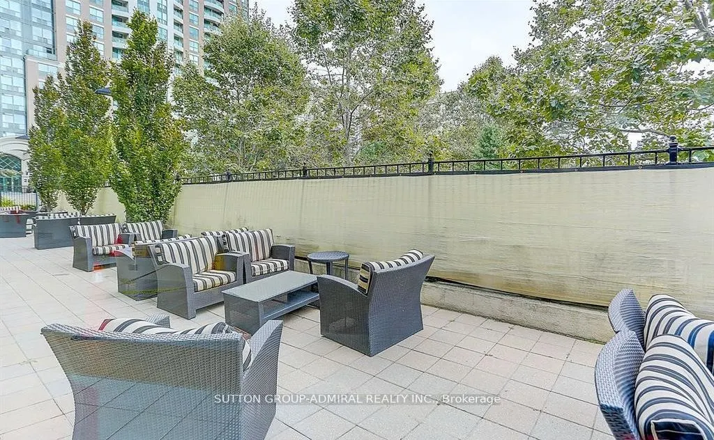 509 Beecroft Road, #2102