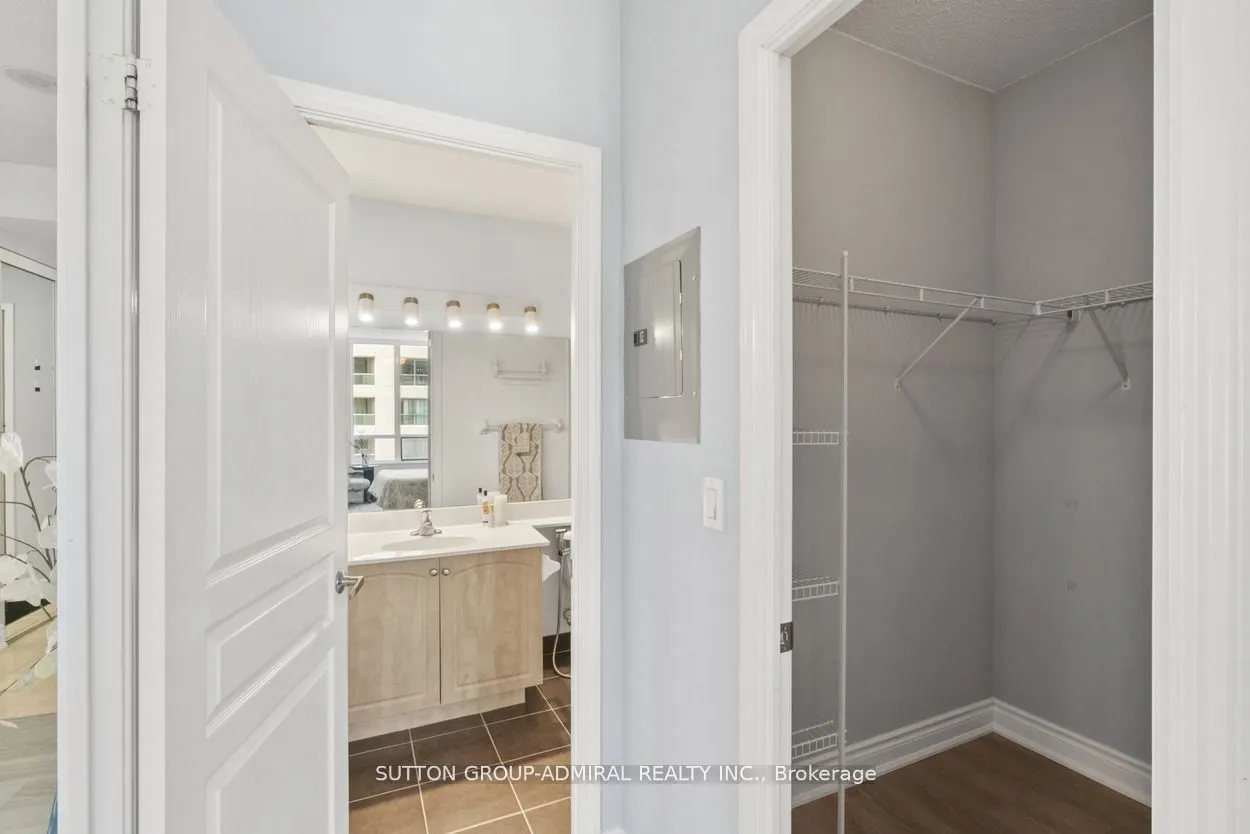 509 Beecroft Road, #2102