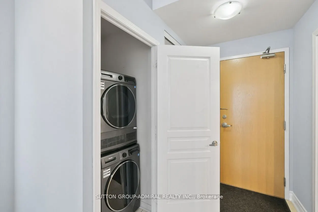 509 Beecroft Road, #2102