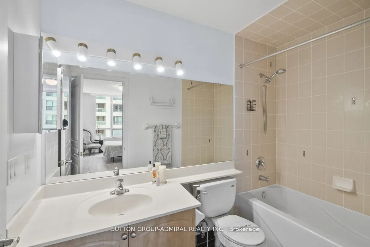 509 Beecroft Road, #2102