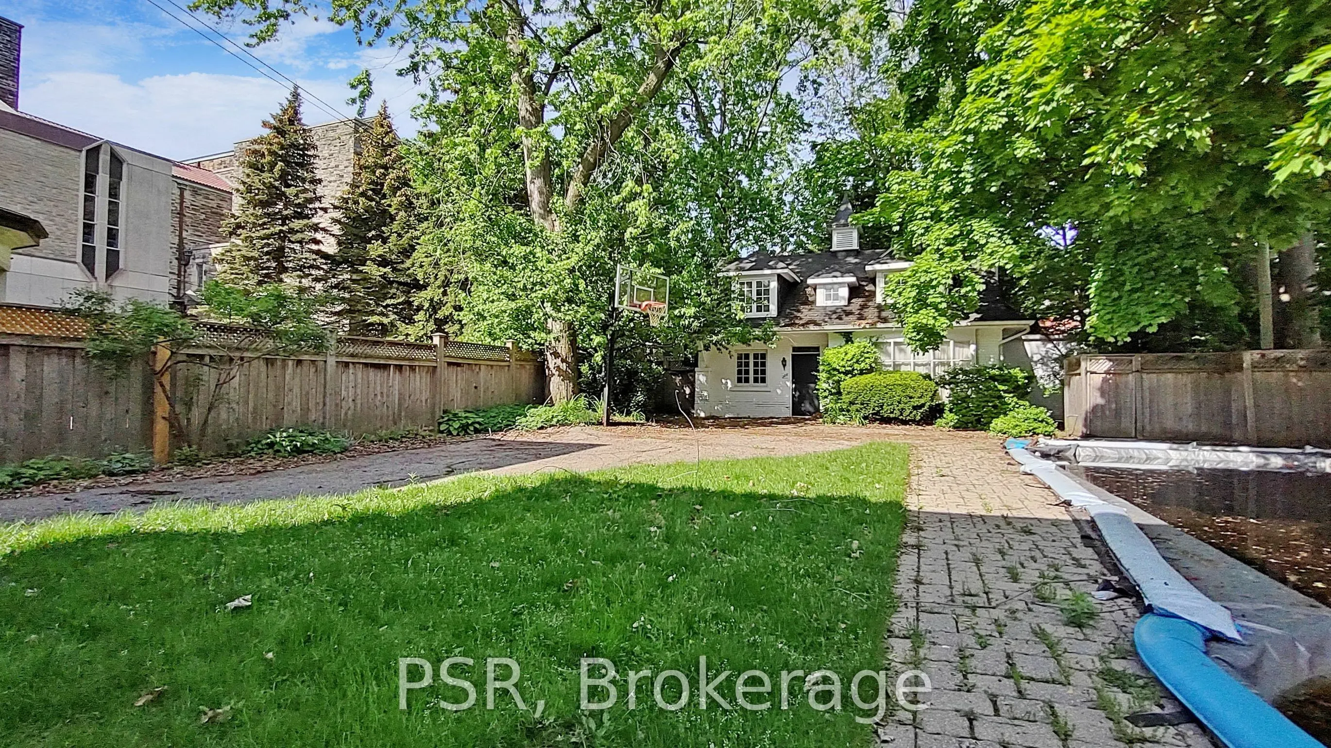 28 Dunvegan Road