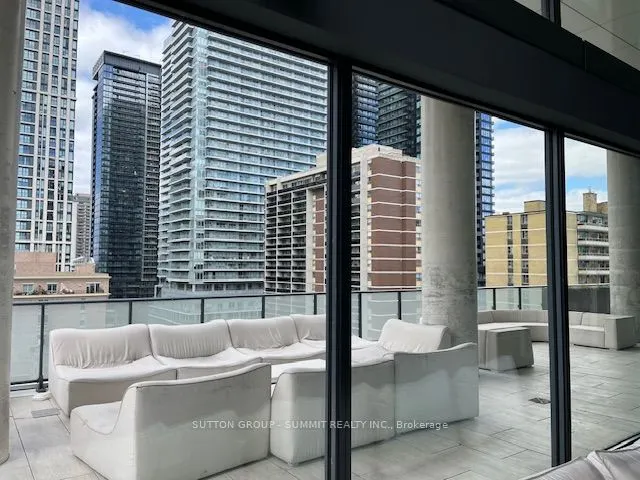 161 Roehampton Avenue, #1010