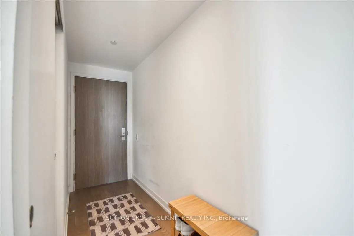 161 Roehampton Avenue, #1010
