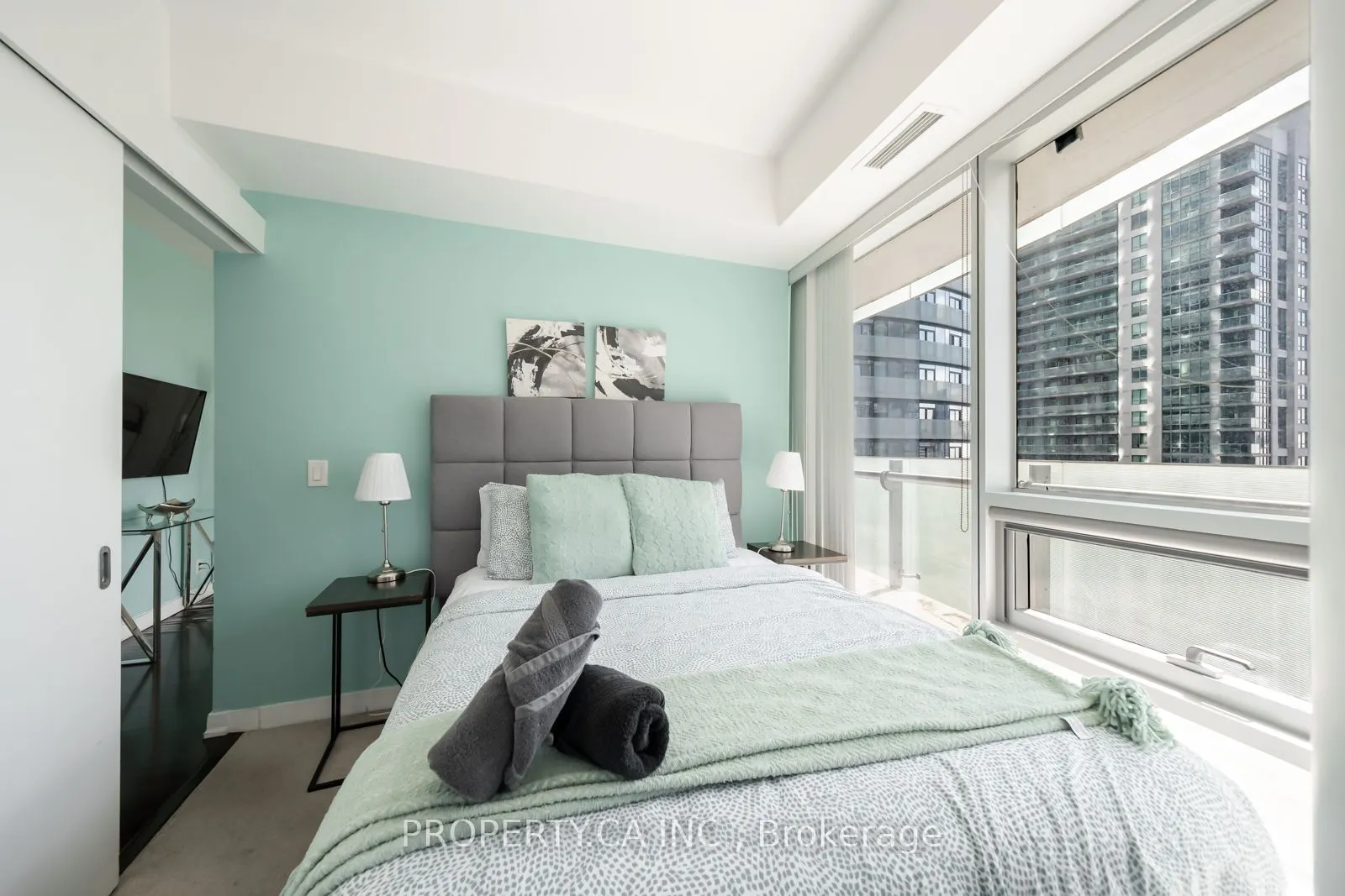 14 York Street S #1908
