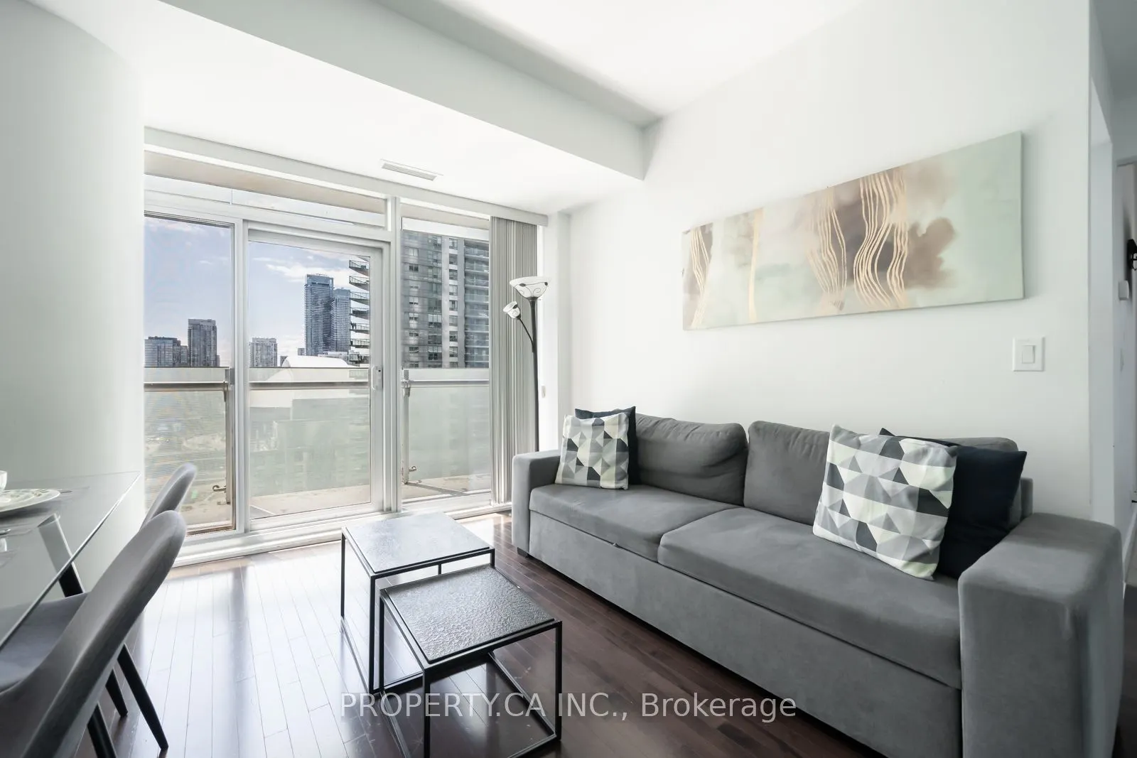 14 York Street S #1908