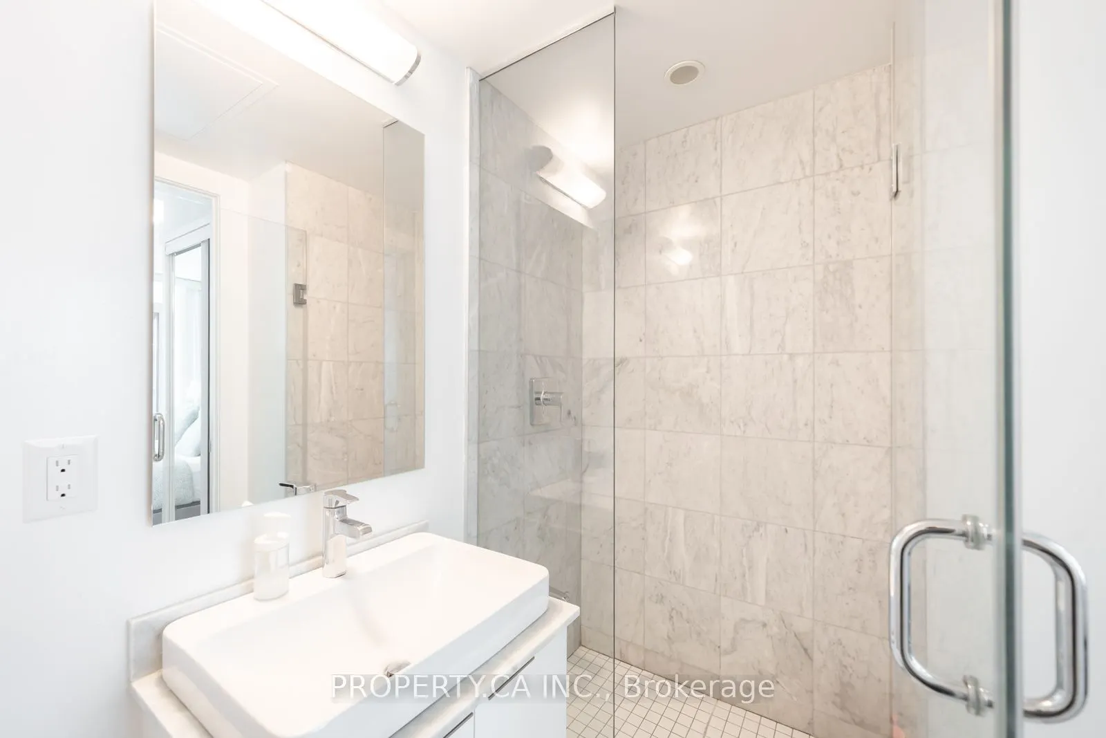 14 York Street S #1908