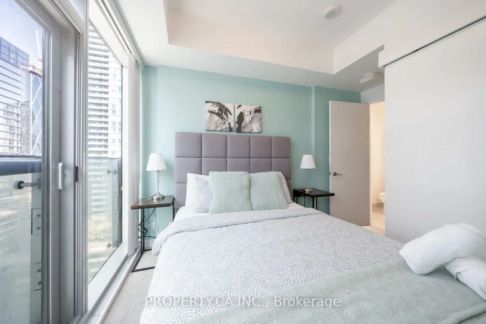 14 York Street S #1908