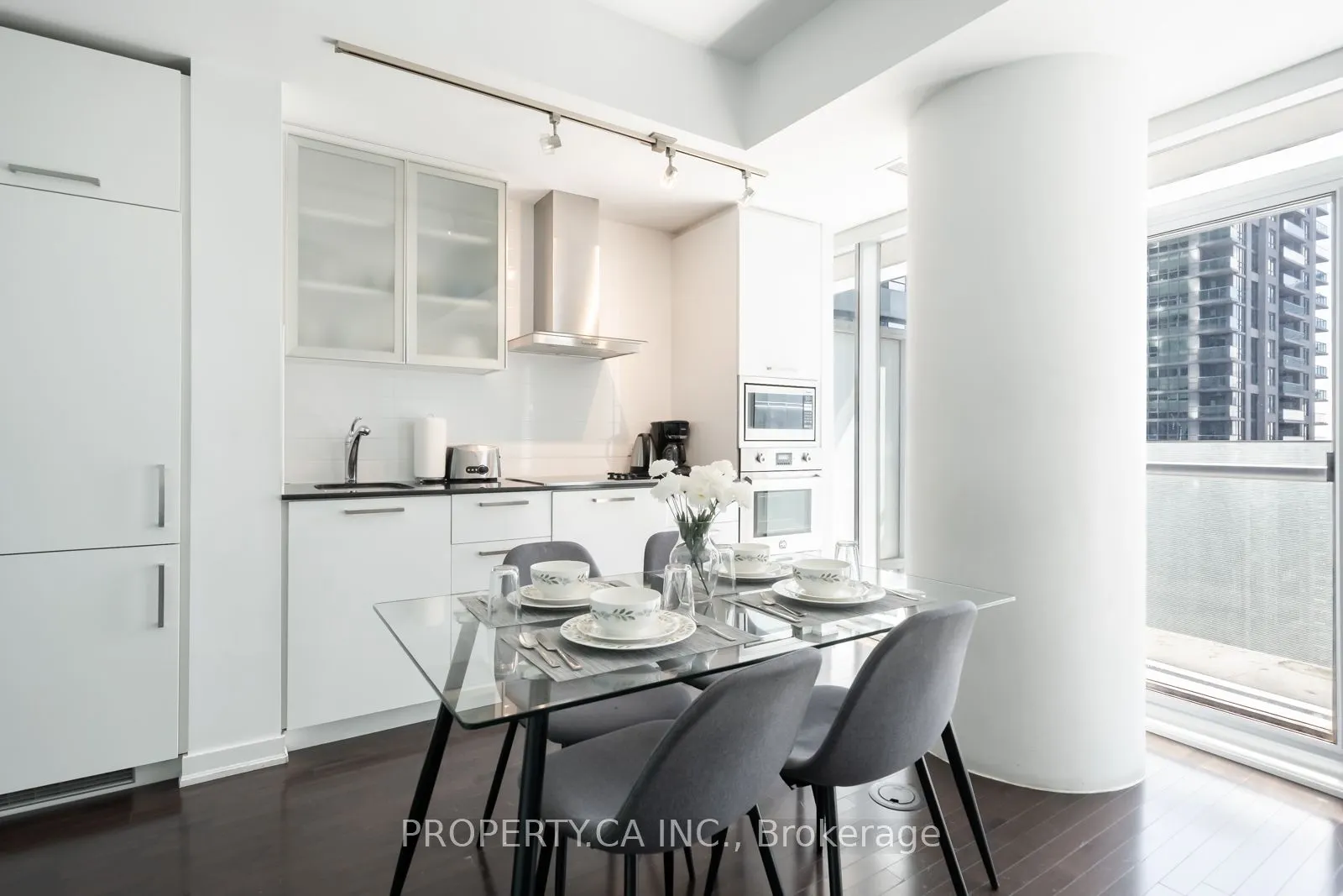 14 York Street S #1908