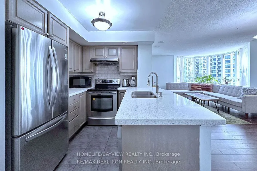 5 Northtown Way, #1006