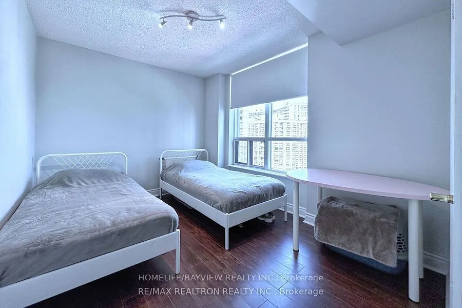 5 Northtown Way, #1006