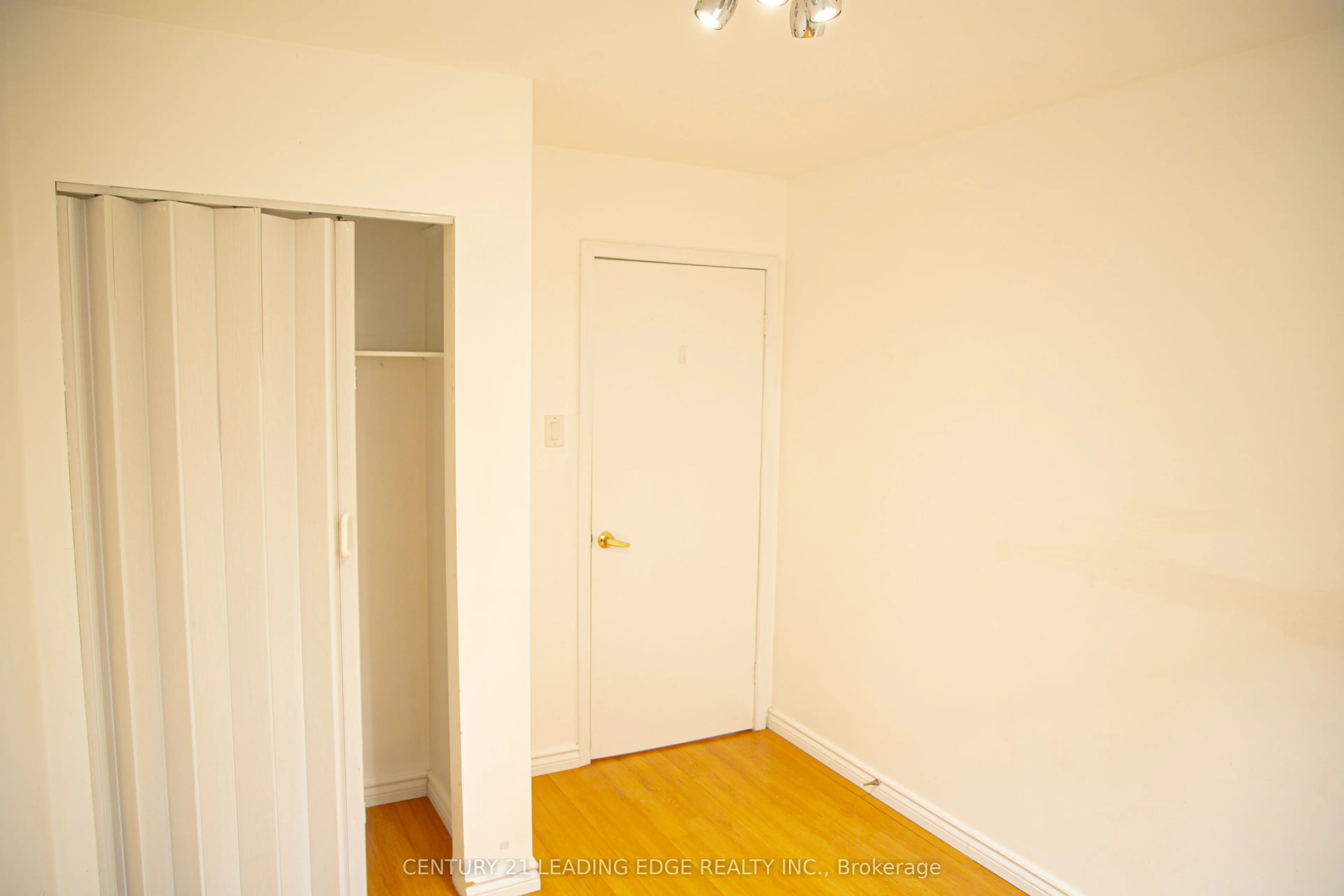 23 Lesgay Crescent