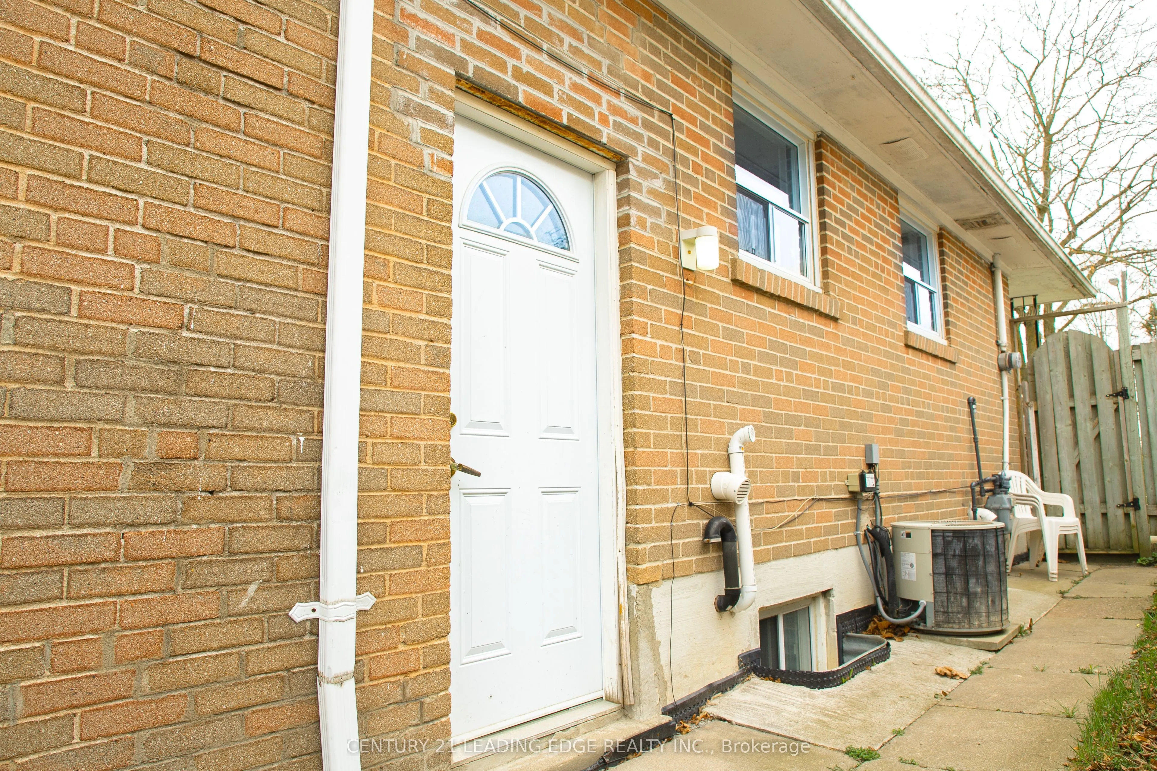 23 Lesgay Crescent