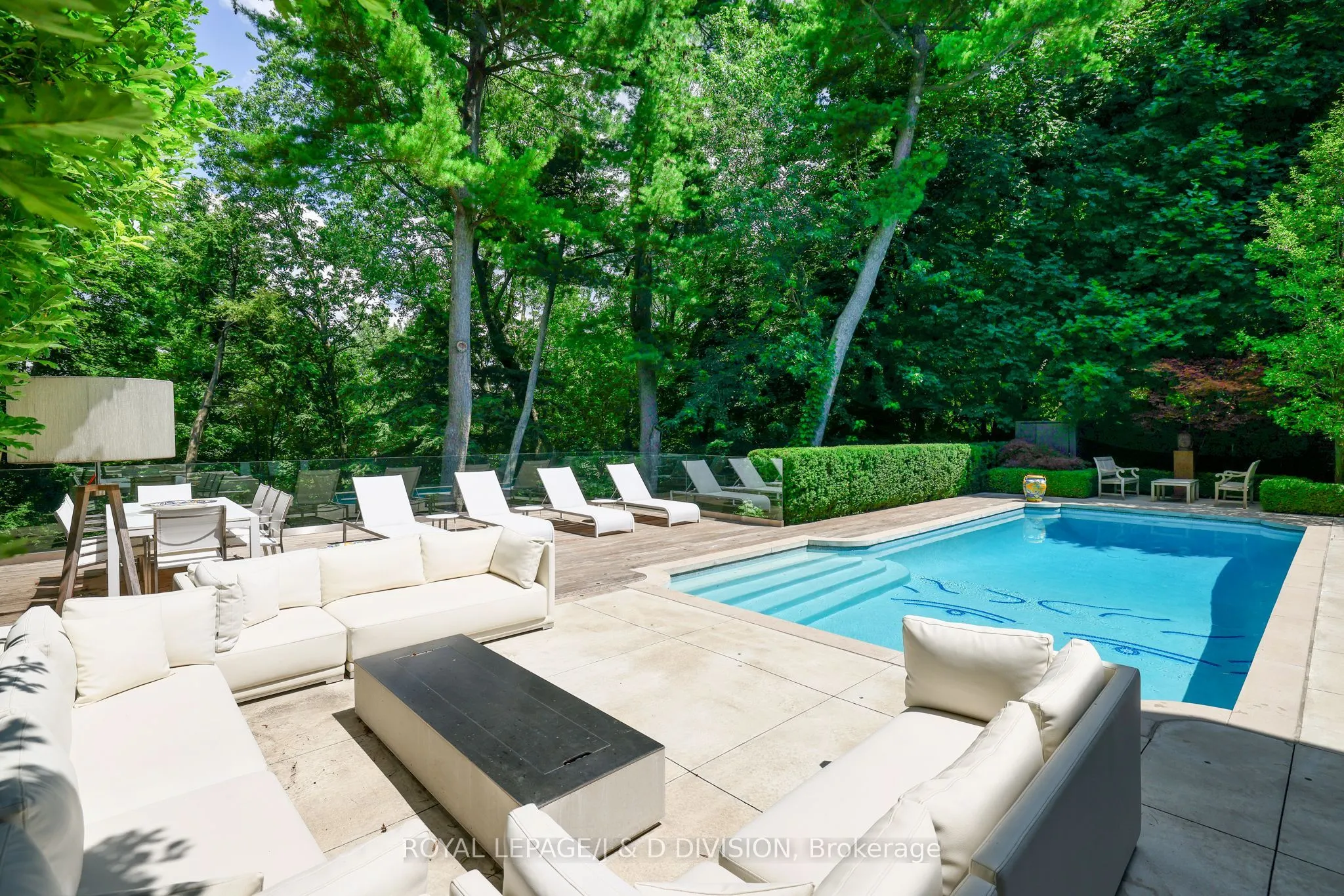 20 Forest Glen Crescent