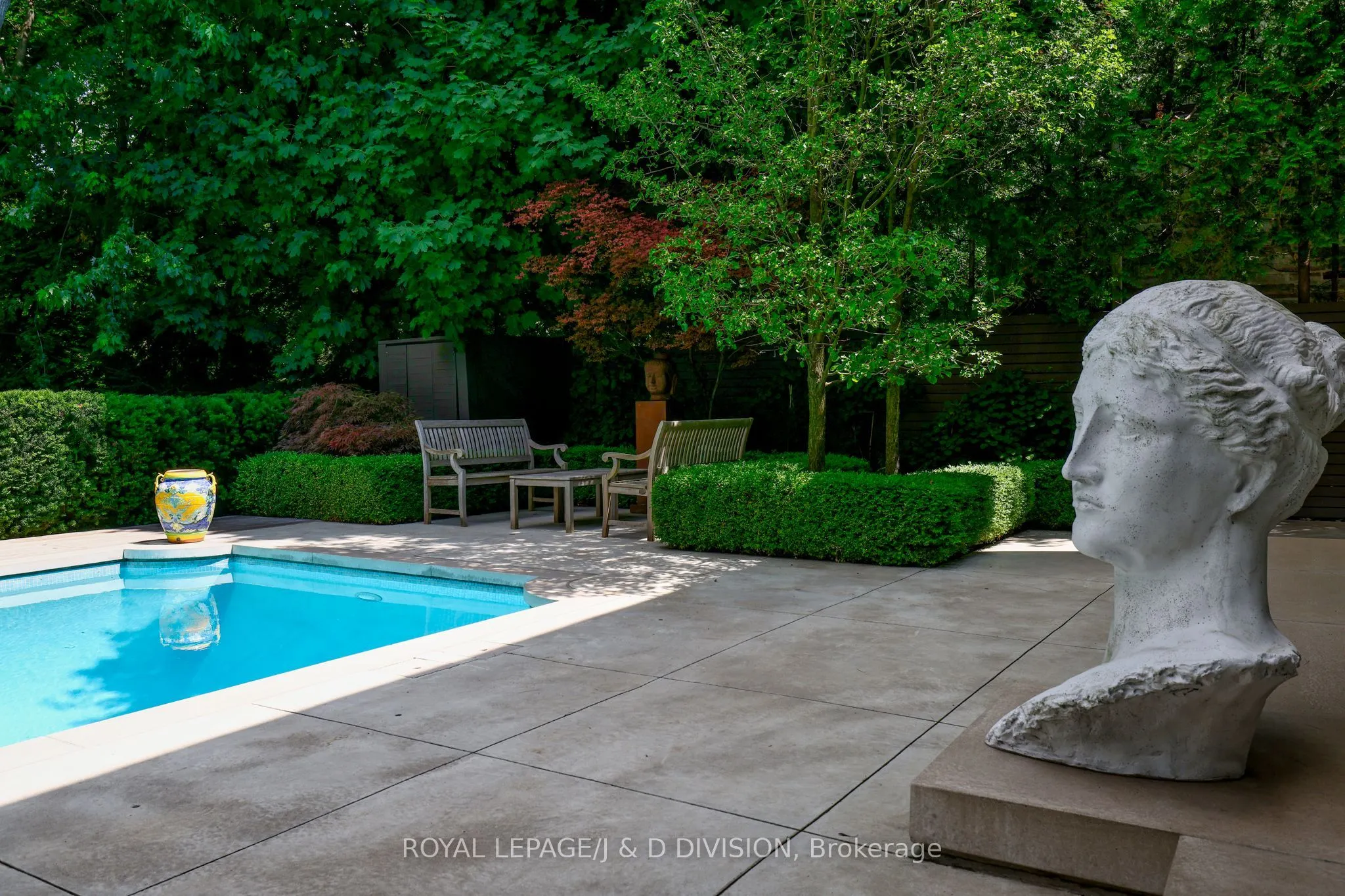 20 Forest Glen Crescent