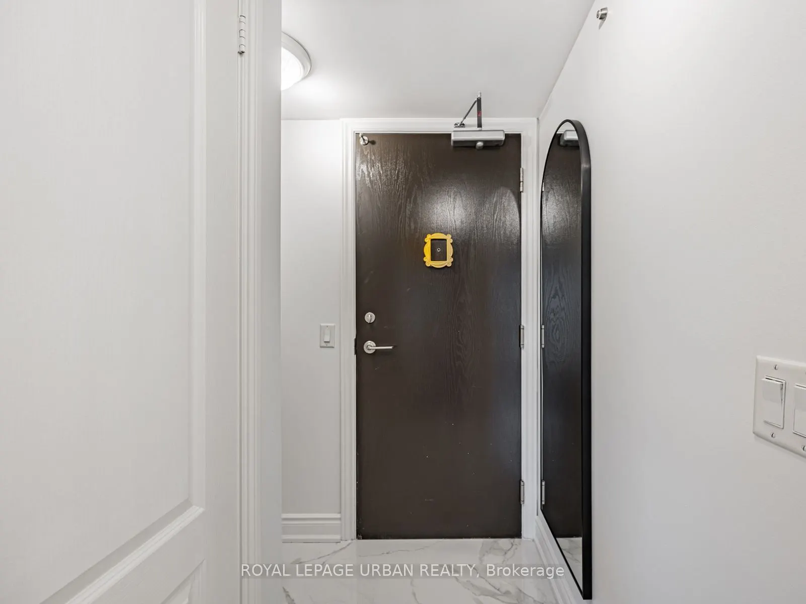 1103 Leslie Street #202